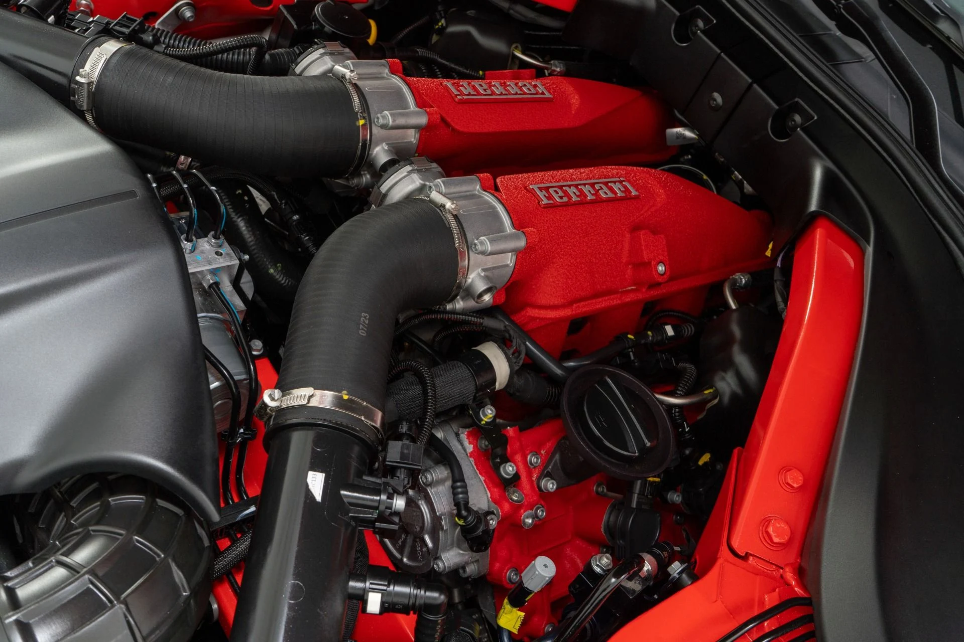 mph050_3531202200_Used_2023_Ferrari_Portofino_M_1759171852_22a1c8da7b