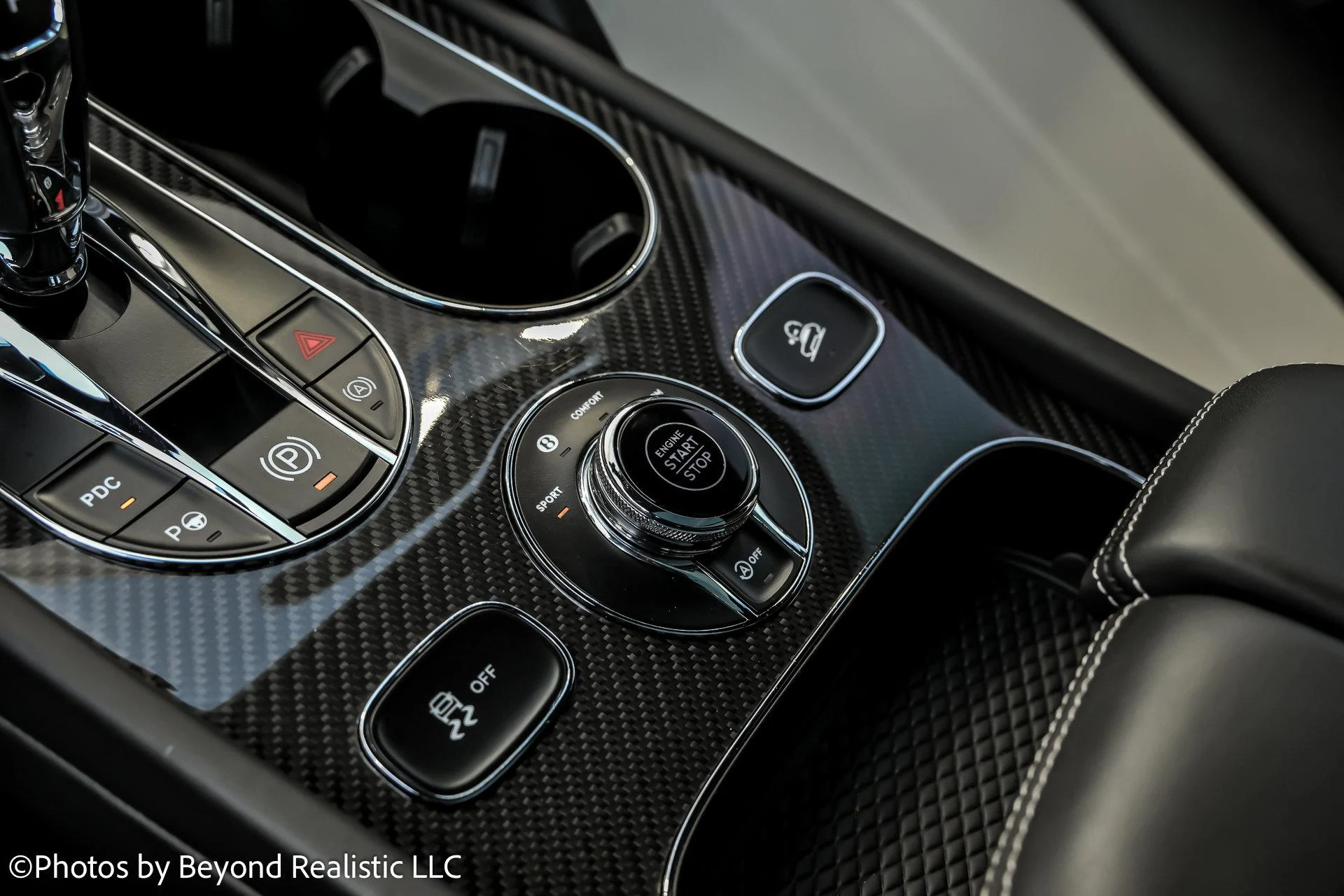 mph050_3536618915_Used_2021_Bentley_Bentayga_V8_First_Edition_1762852471_4ec0a5a742