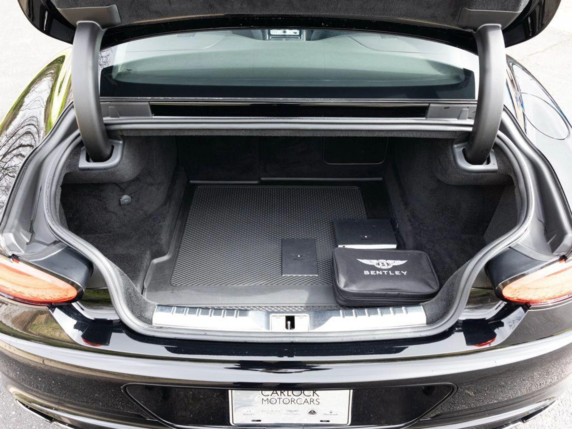 mph050_3561304383_502891109_69c2b09d0101ed4b1a208287_05d52e708f