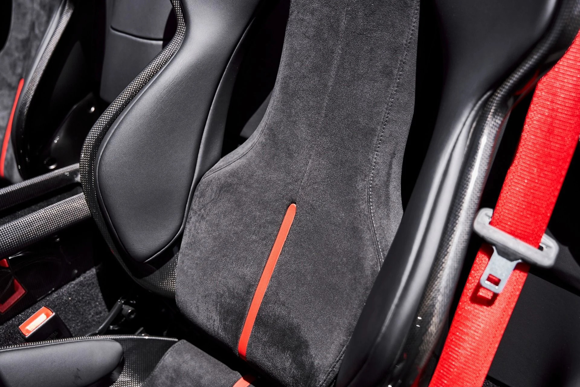 mph050_360997282_Used_2023_Ferrari_SF_90_Spider_Base_1781118647_aed162171a