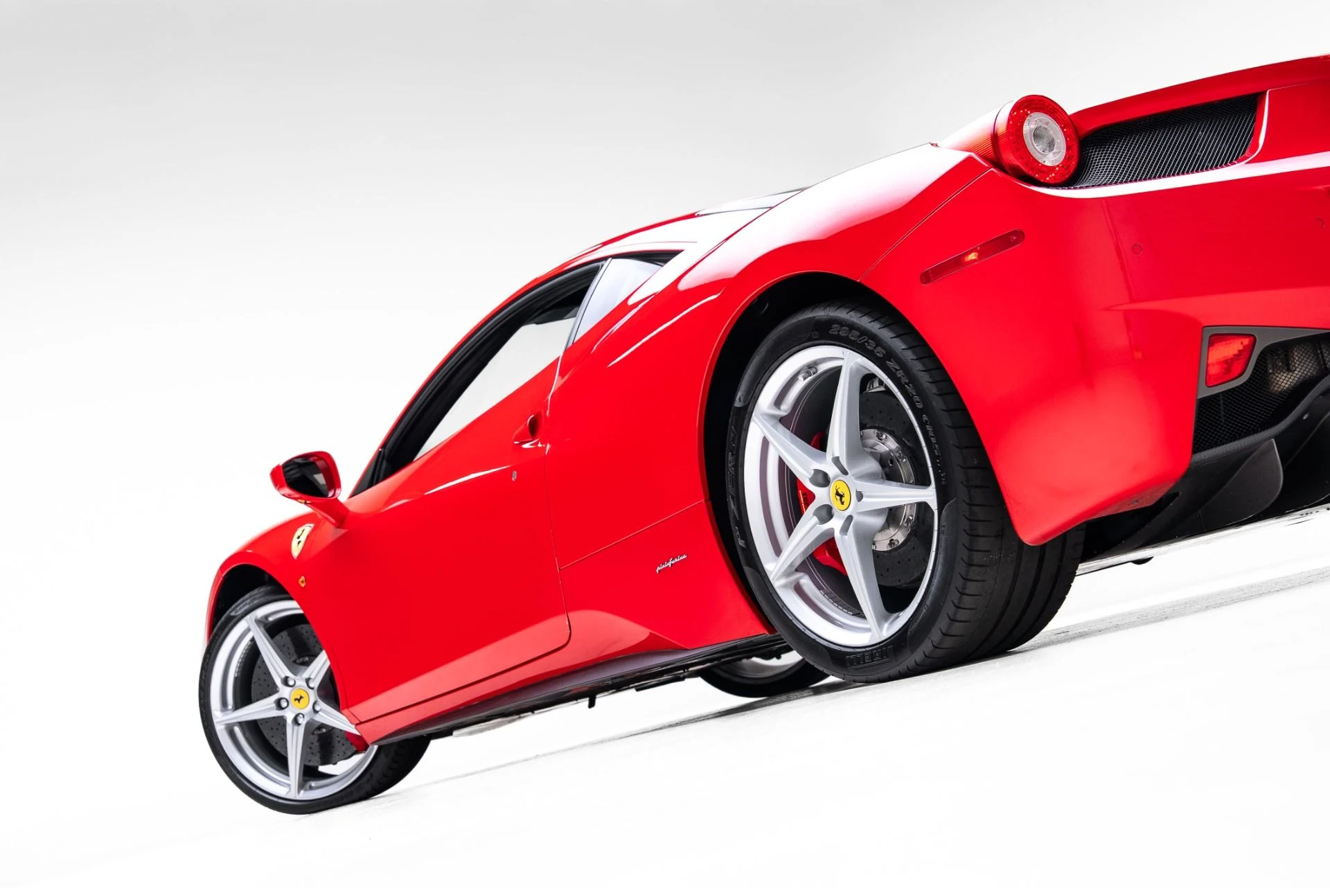 mph050_3620106846_Used_2012_Ferrari_458_Italia_1774895270_7b0c119e28