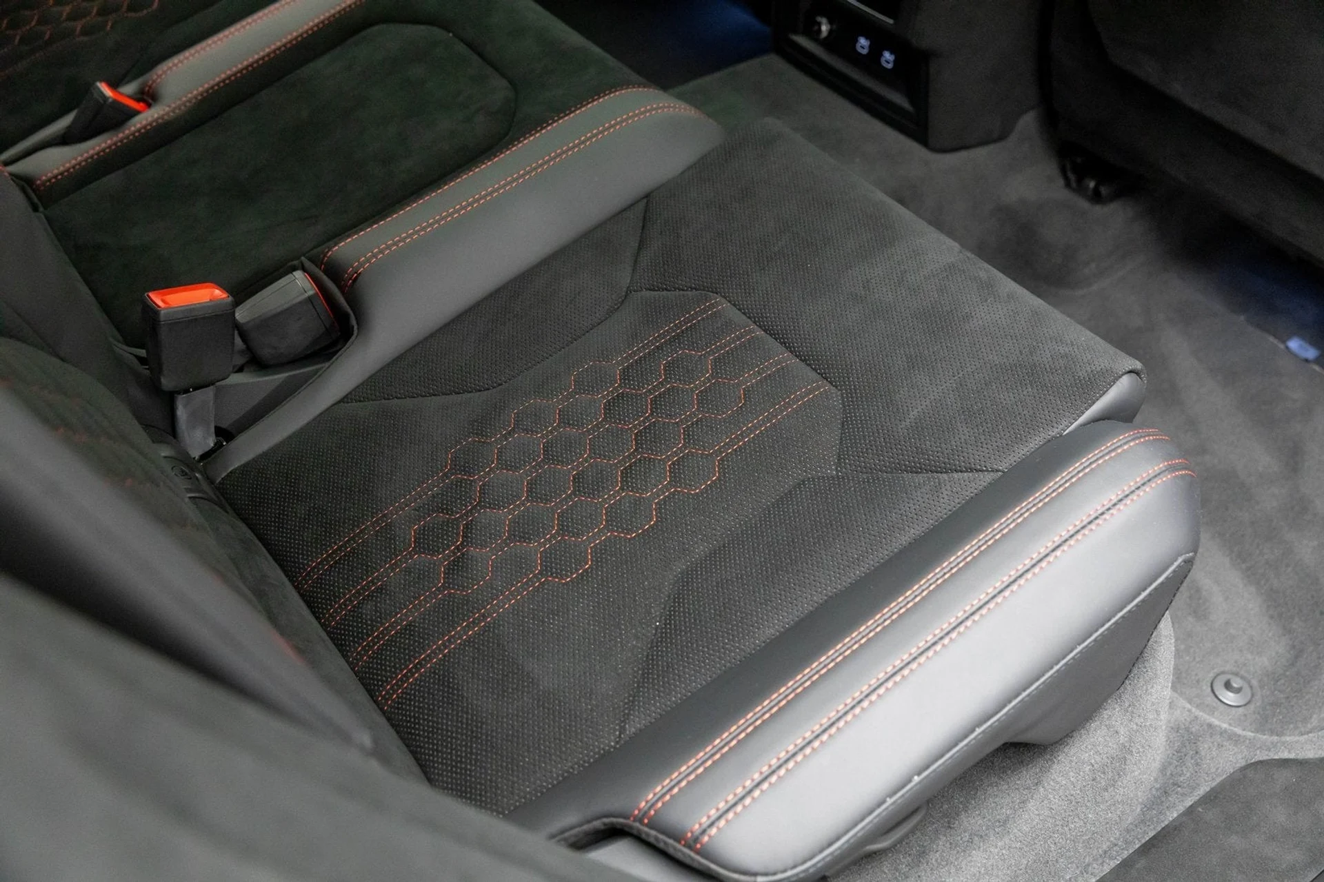 mph050_3638602369_51_561d9754b0