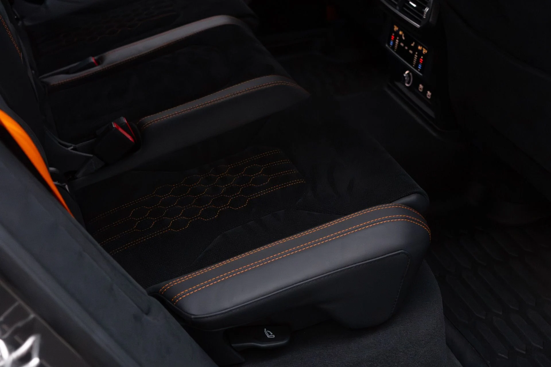 mph050_3650387715_Used_2023_Lamborghini_Urus_Performante_1764644913_b4ff1eb5e0