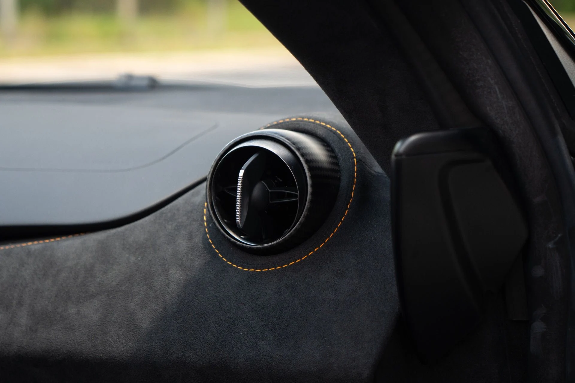 mph050_3667116913_Used_2024_Mc_Laren_750_S_Spider_1755900989_6a48a47315