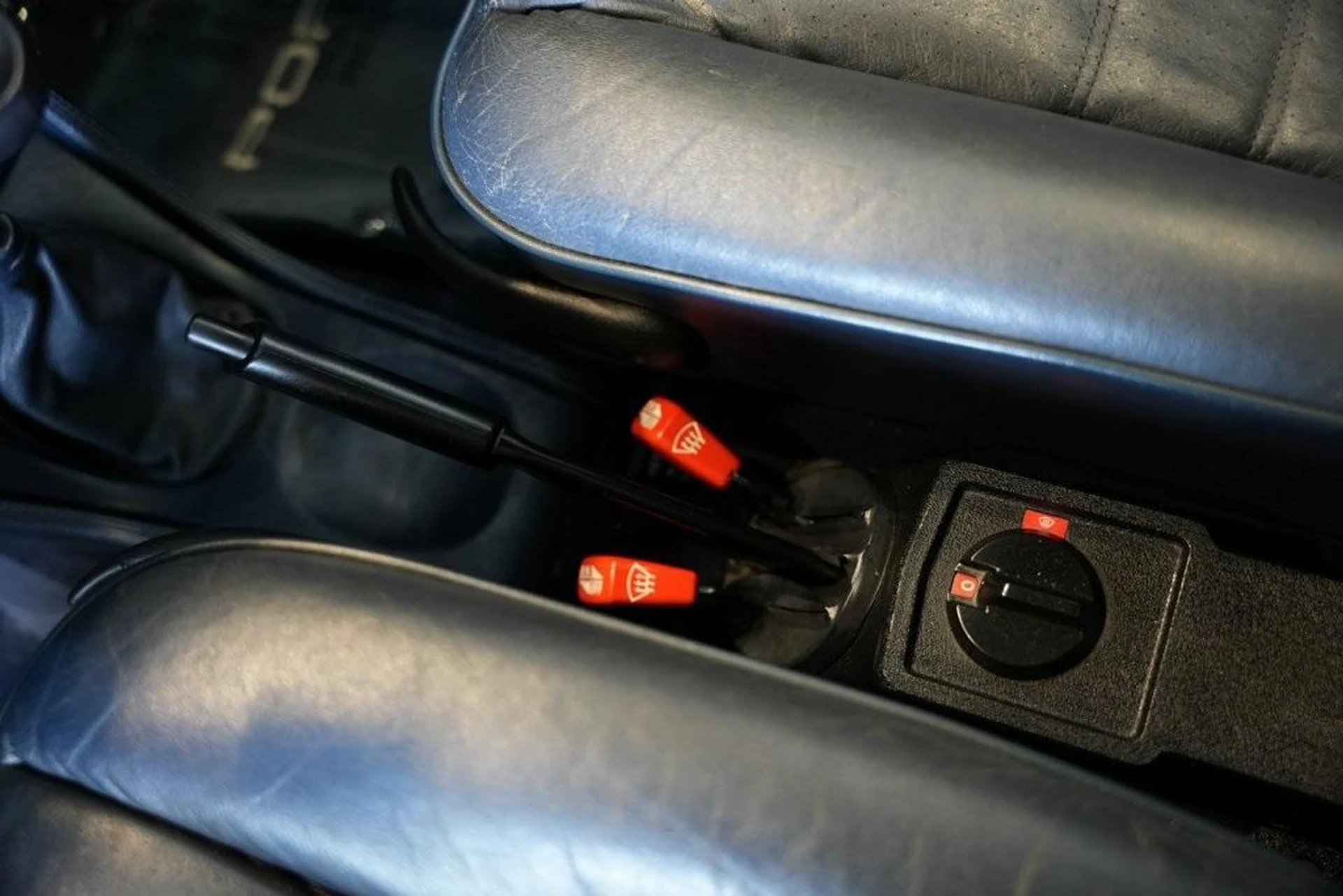 mph050_3679654899_Tnf_N5jj_Cuv_Gbk_Kn_ZD_1e5z36r6h0_4e14aa2521