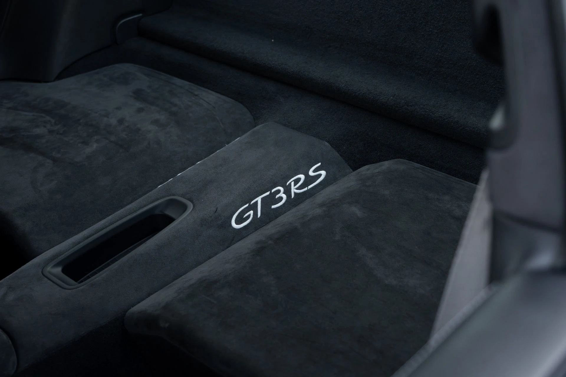 mph050_3702161218_Used_2016_Porsche_911_GT_3_RS_1761756649_bafdbb5bfd