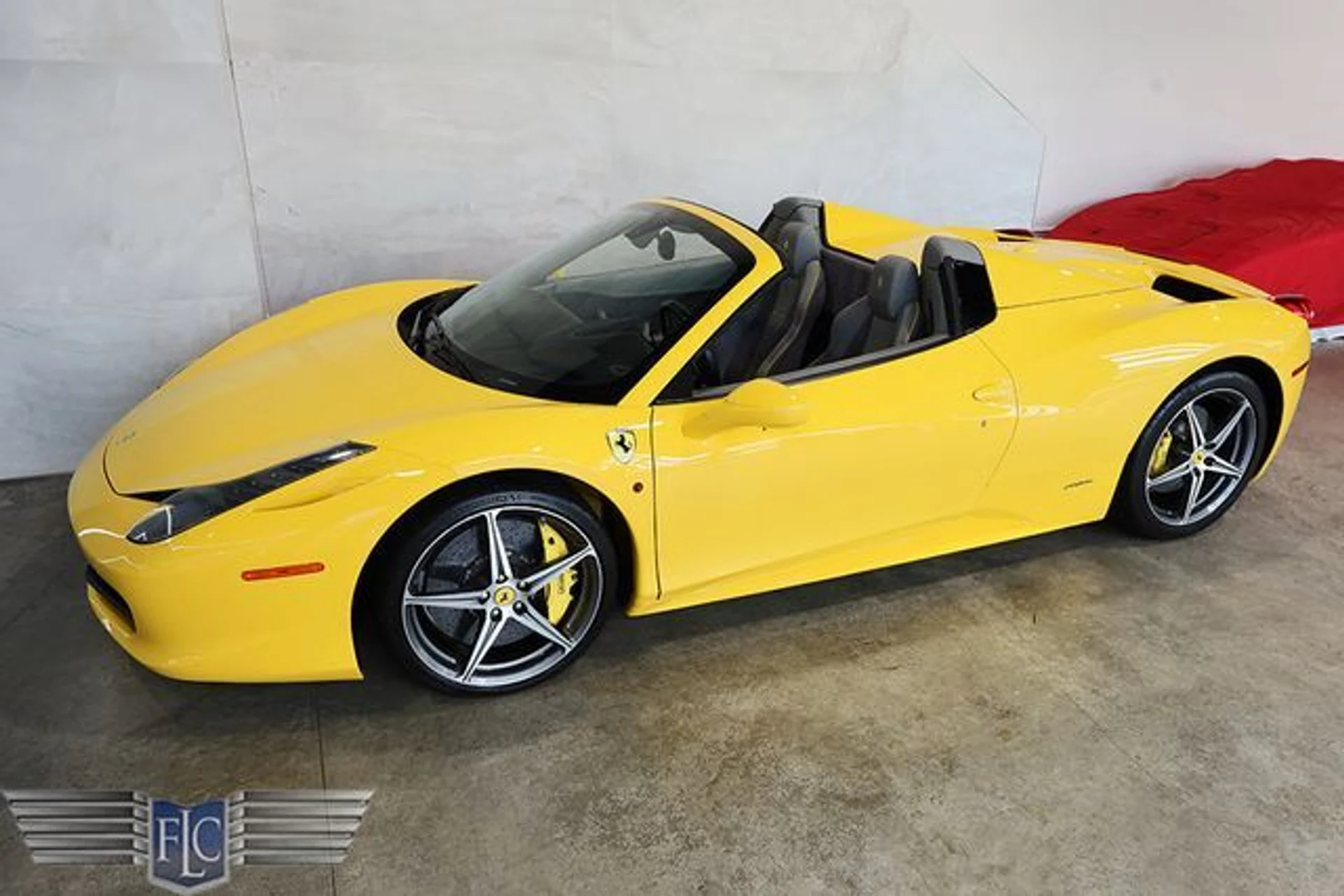 mph050_3742303575_used_2015_ferrari_458_italia_2drconvertible_9689_23049231_54_640_e53f7c2e30