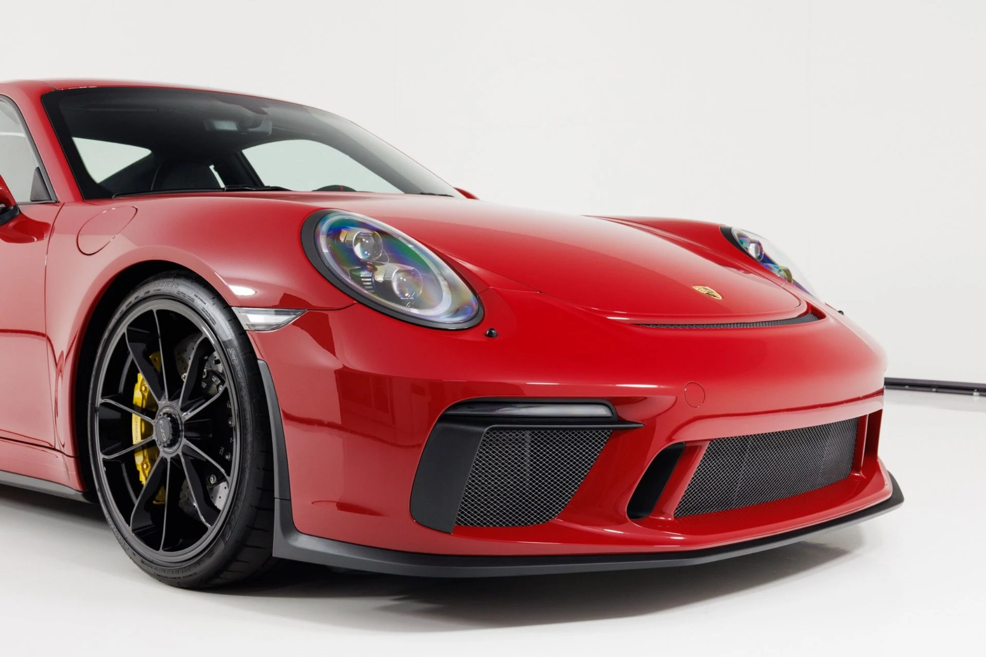 mph050_3803784507_Used_2018_Porsche_911_GT_3_1781113324_43568b94ee