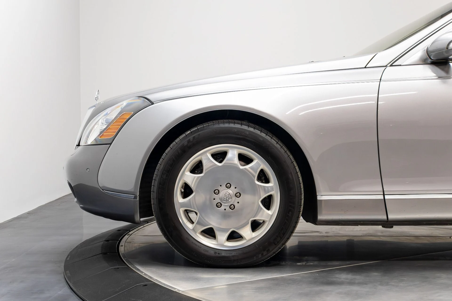 mph050_3822285239_Used_2004_Maybach_57_1769486757_3f8cd2870e