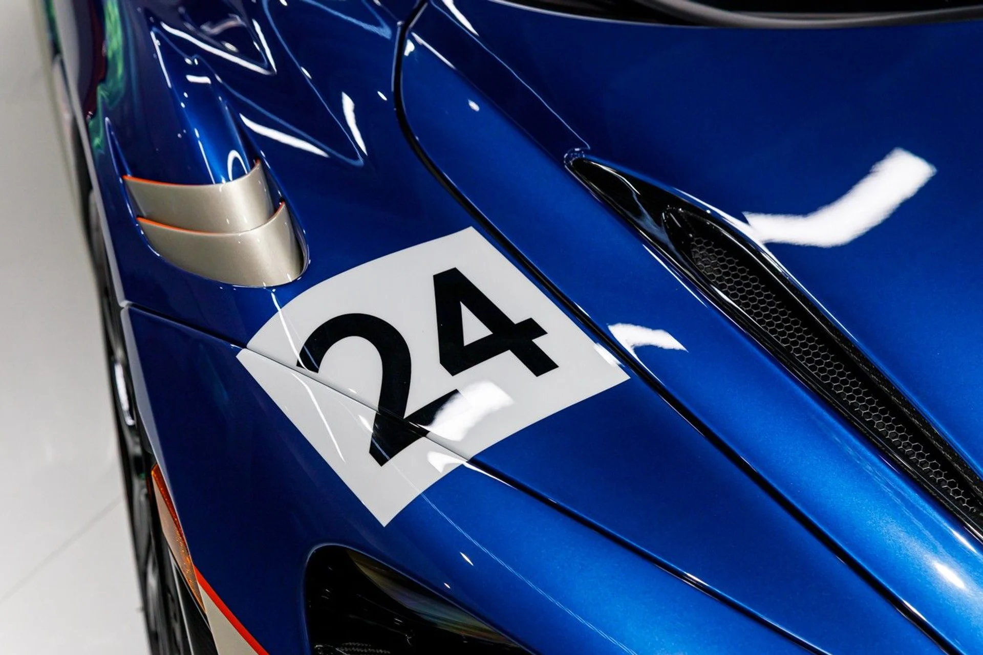 mph050_3826150737_430_p51_l_d51cd0869d