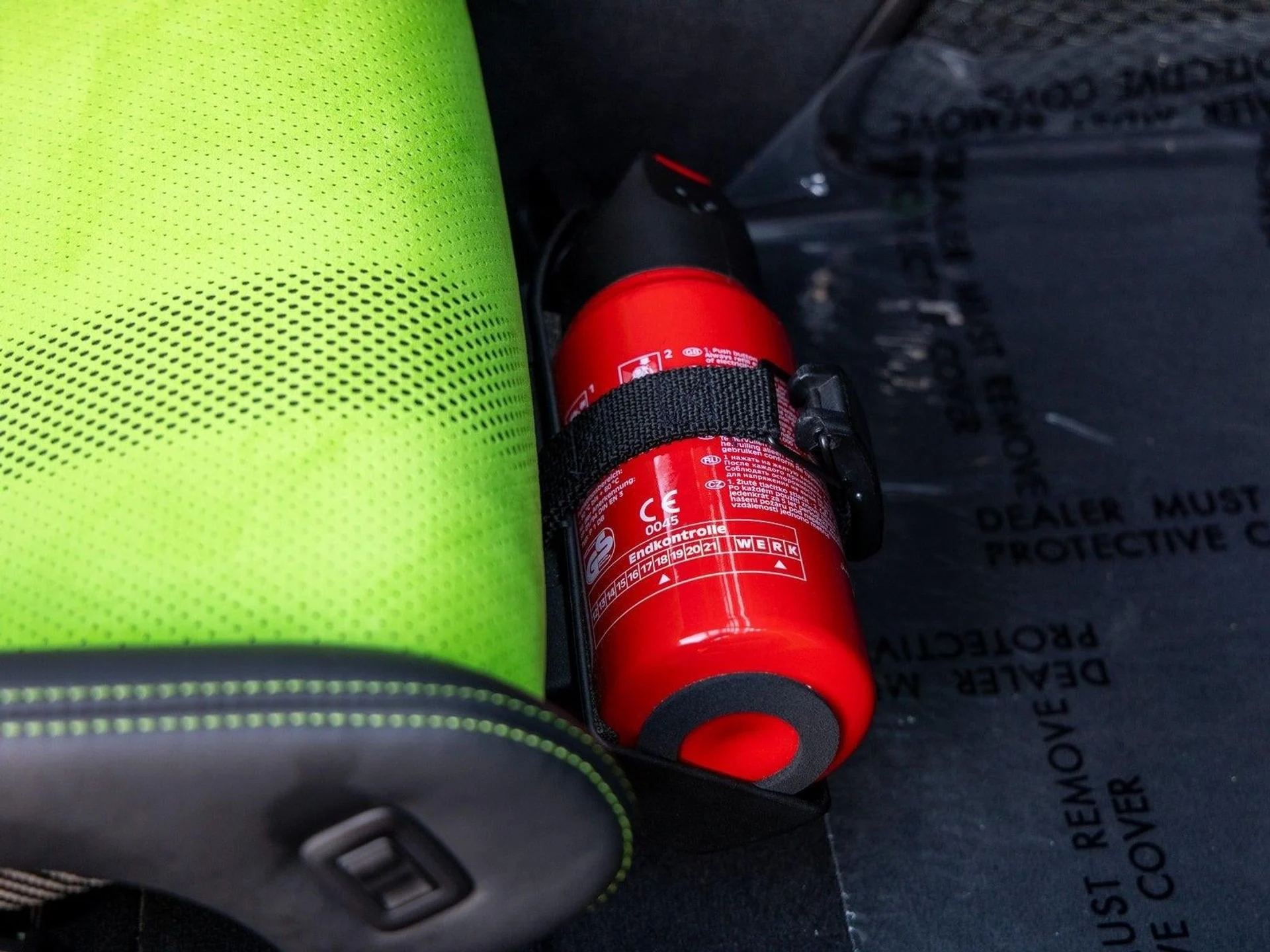 mph050_3832312553_51_2292085833