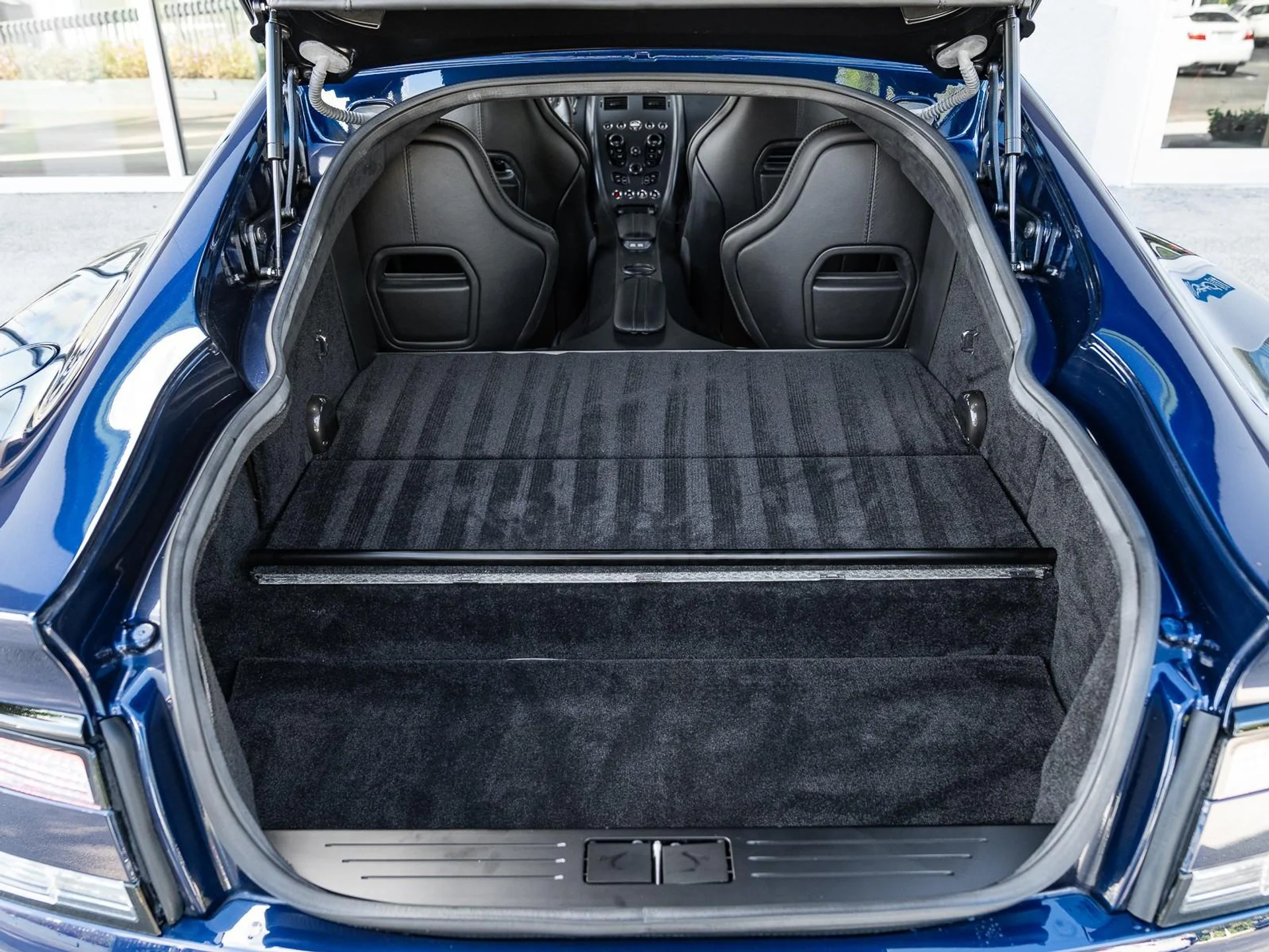 mph050_3846130491_Used_2019_Aston_Martin_Rapide_AMR_1761077169_e561d7ca3b