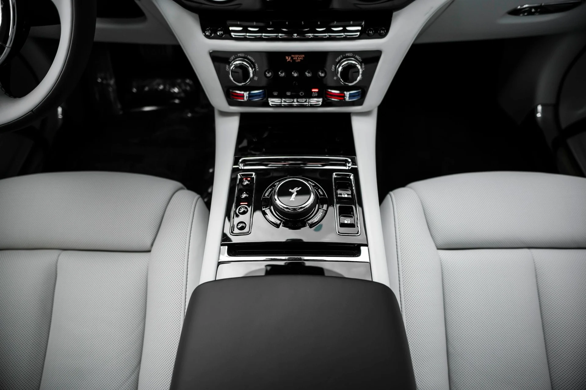 mph050_3878070957_7de9f8cef9ae455bb77402da9c824a66_2b4d46eaf3