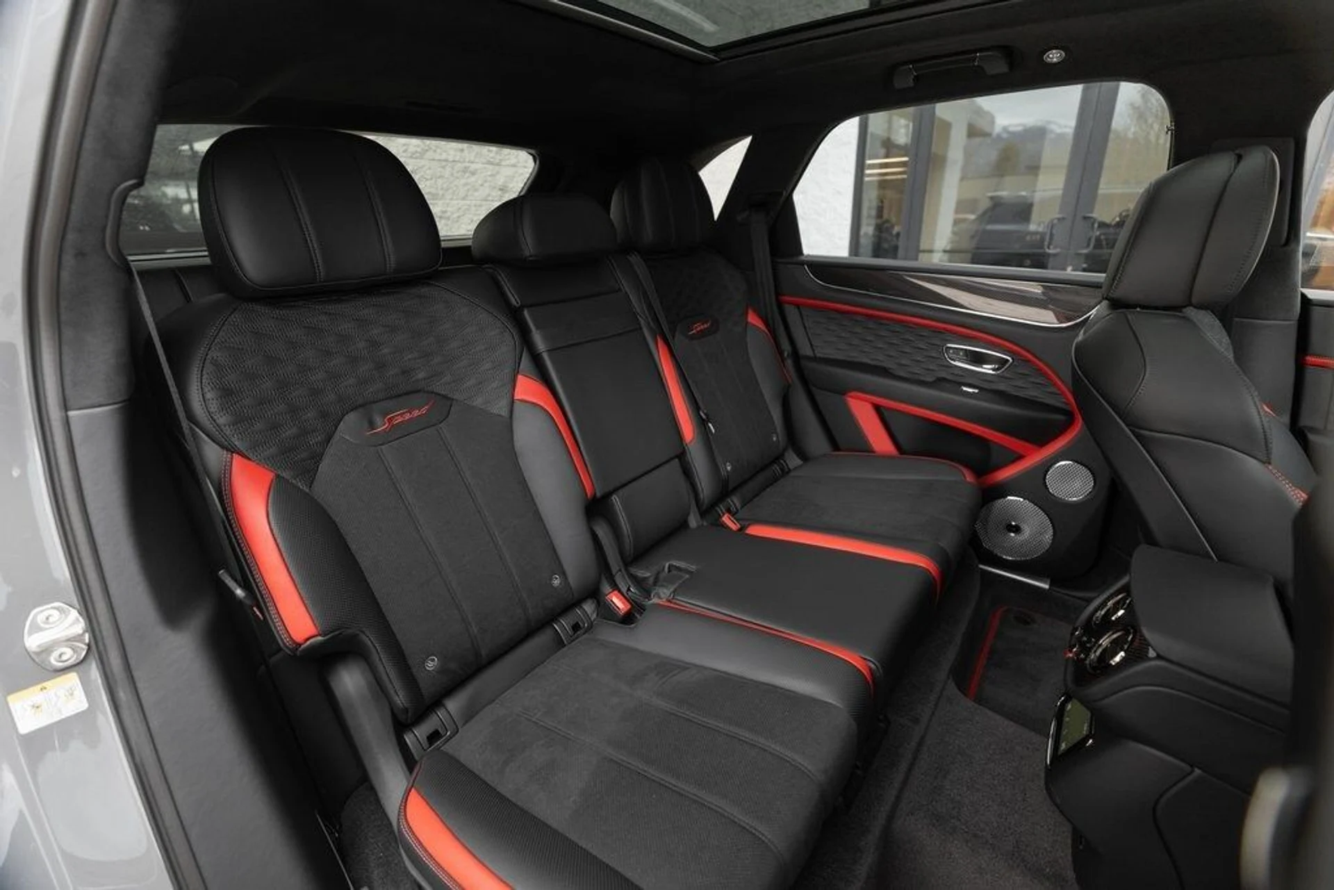 mph050_3899274062_c68ec3c665b85d38d83b0a1c28f87507x_4f7ffc0451