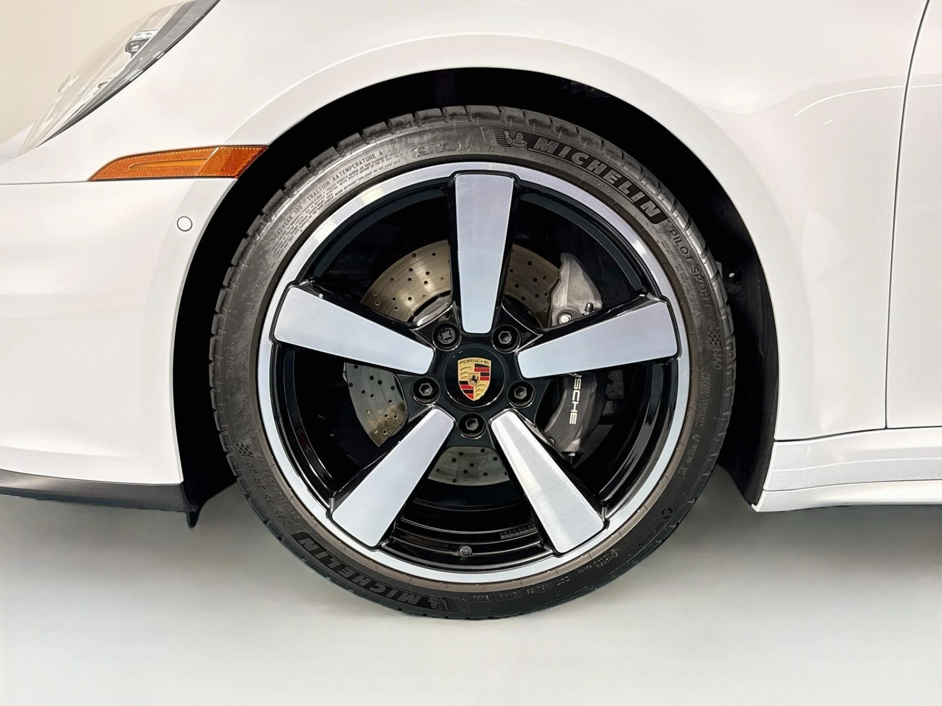 mph050_390958172_Used_2025_Porsche_911_Carrera_1792182410_ad5f8042c8