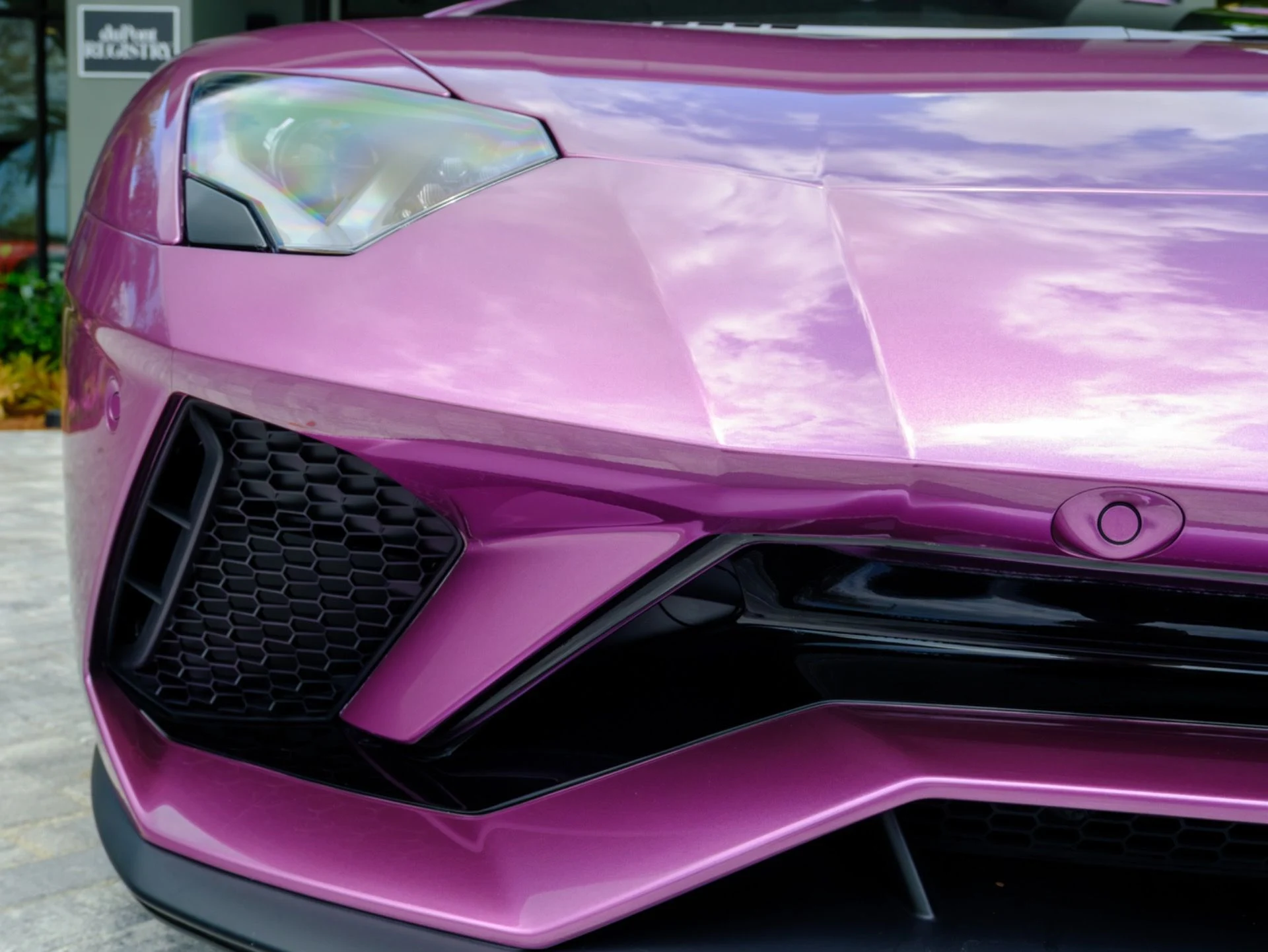 mph050_3917504614_Used_2018_Lamborghini_Aventador_S_1778520653_0bdc9e272b