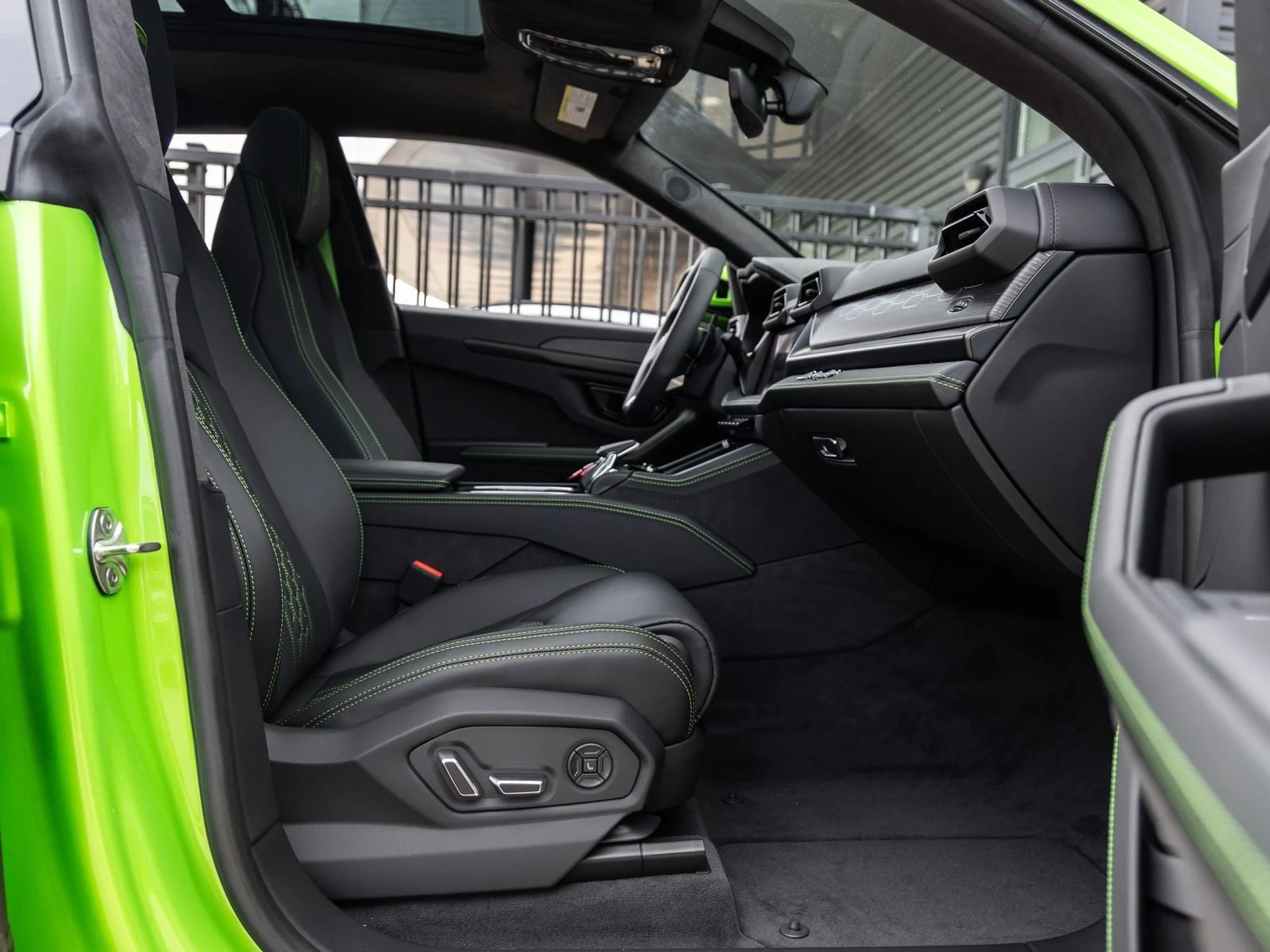 mph050_3922057076_51_963c7050ff