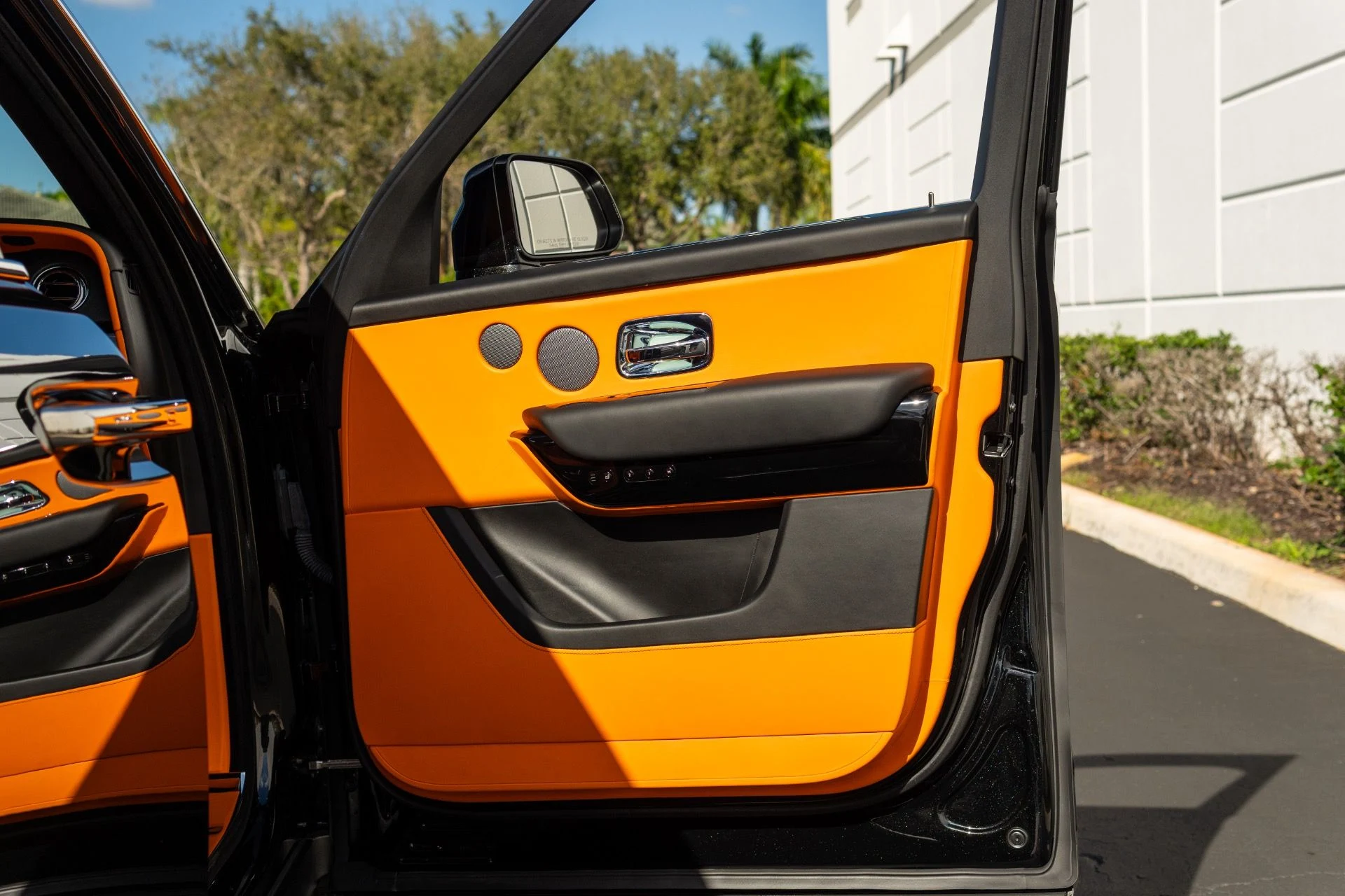 mph050_3933037679_Used_2019_Rolls_Royce_Cullinan_1769627245_62c0c93c09