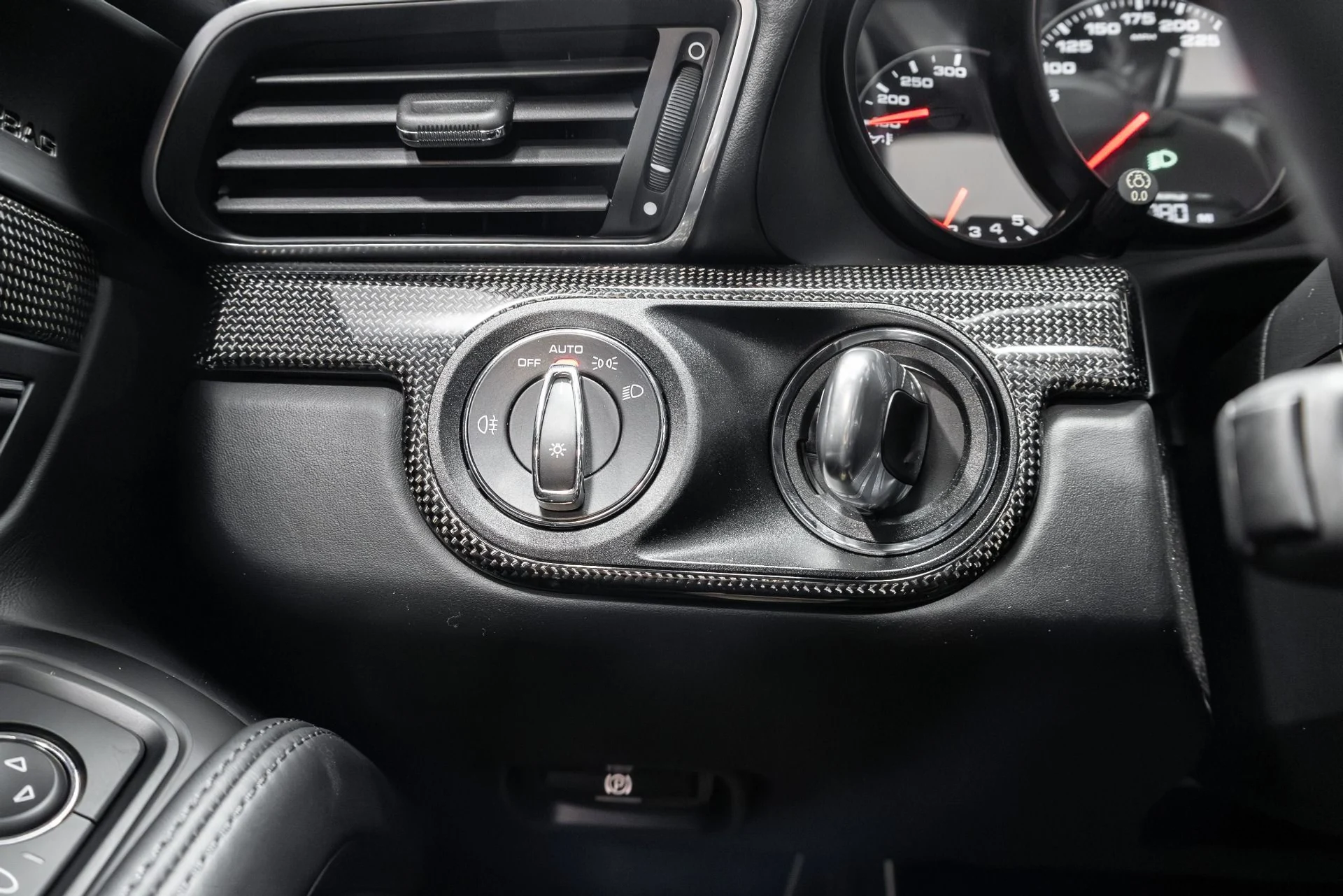 mph050_3972493399_Used_2015_Porsche_911_Turbo_S_1761834686_1c154c0cd4