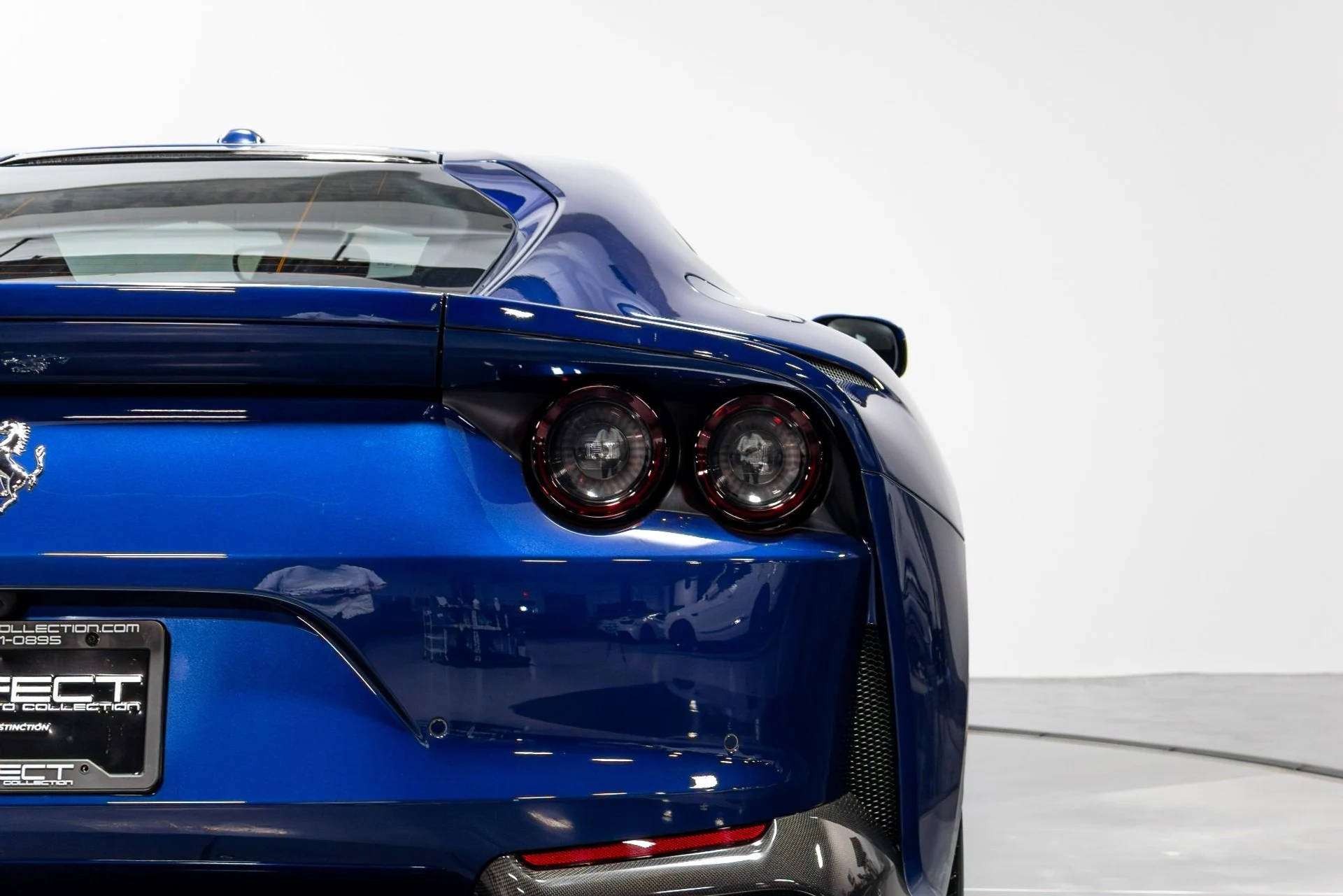 mph050_3976878374_Used_2019_Ferrari_812_Superfast_1774911934_8e046b5566