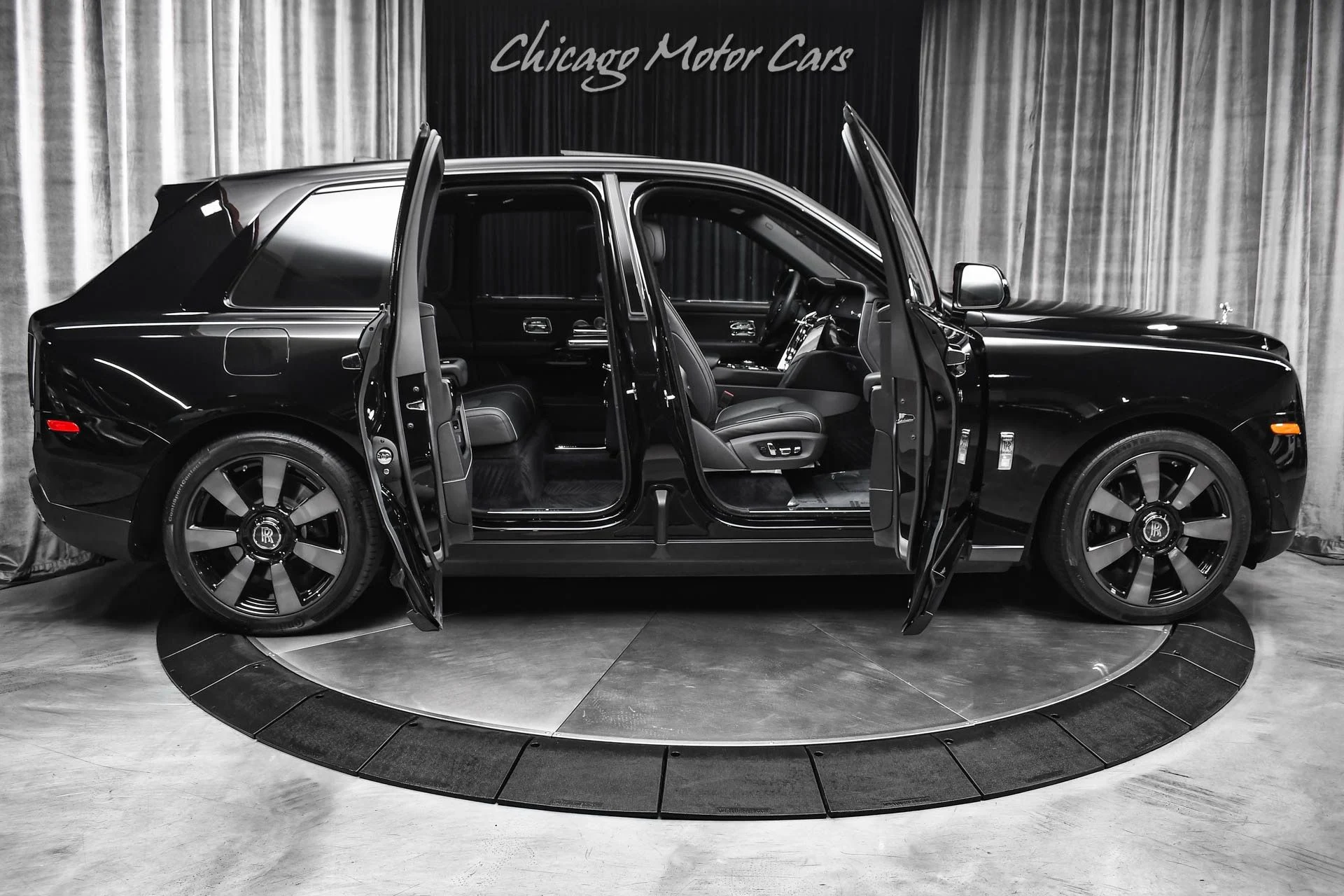 mph050_3977618330_13493_p51_l_d77ef9a03c