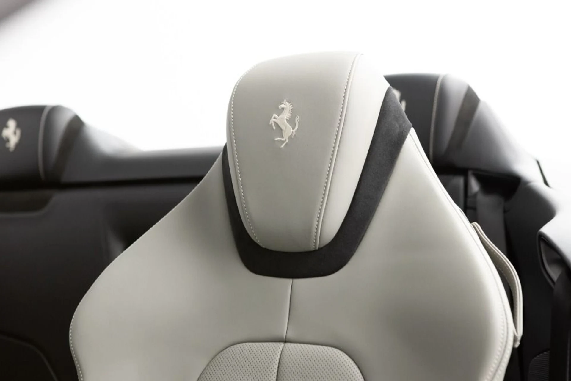 mph050_3982347648_Used_2024_Ferrari_Roma_Spider_240e6f0b6a