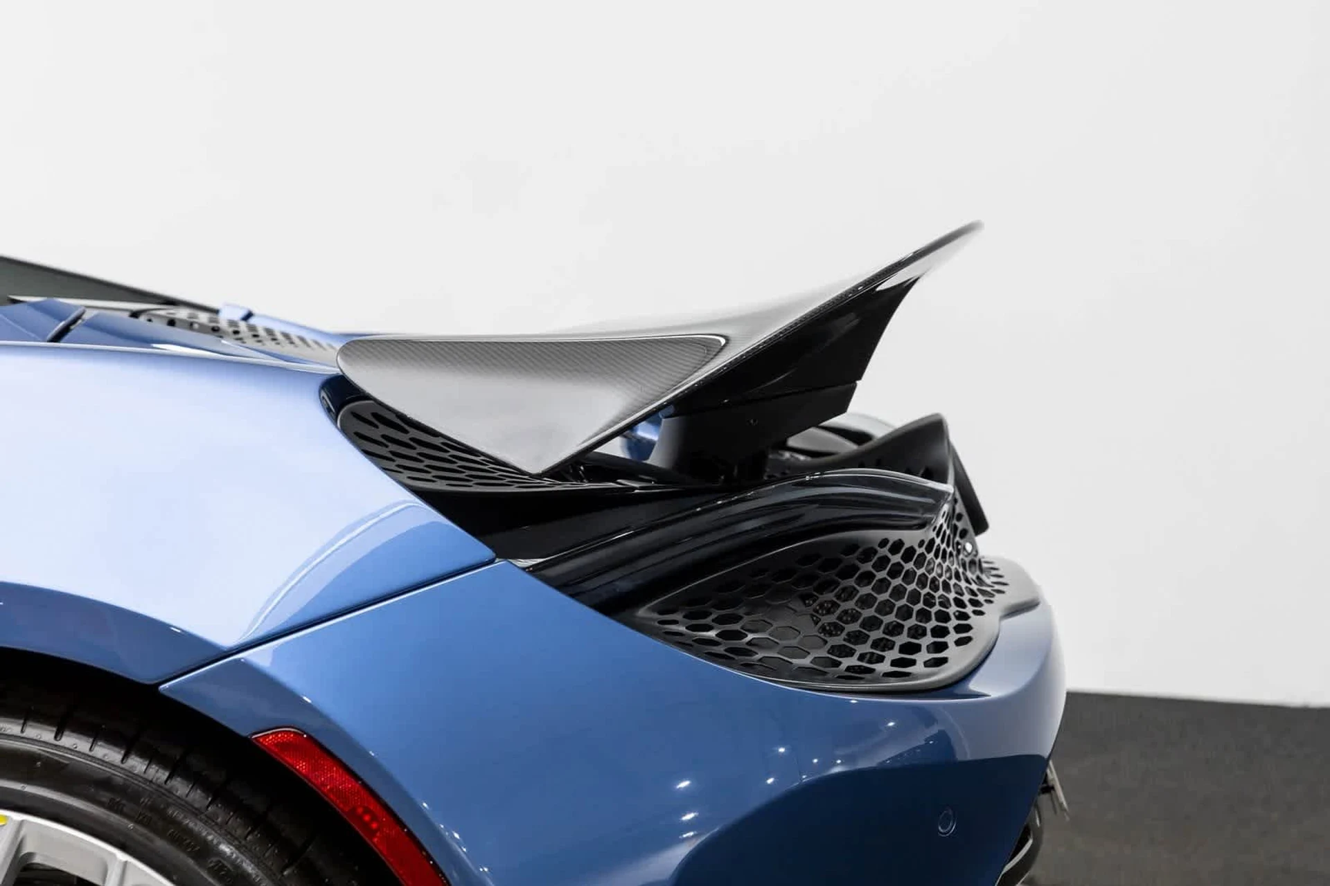 mph050_3986920279_51_f64f69b125