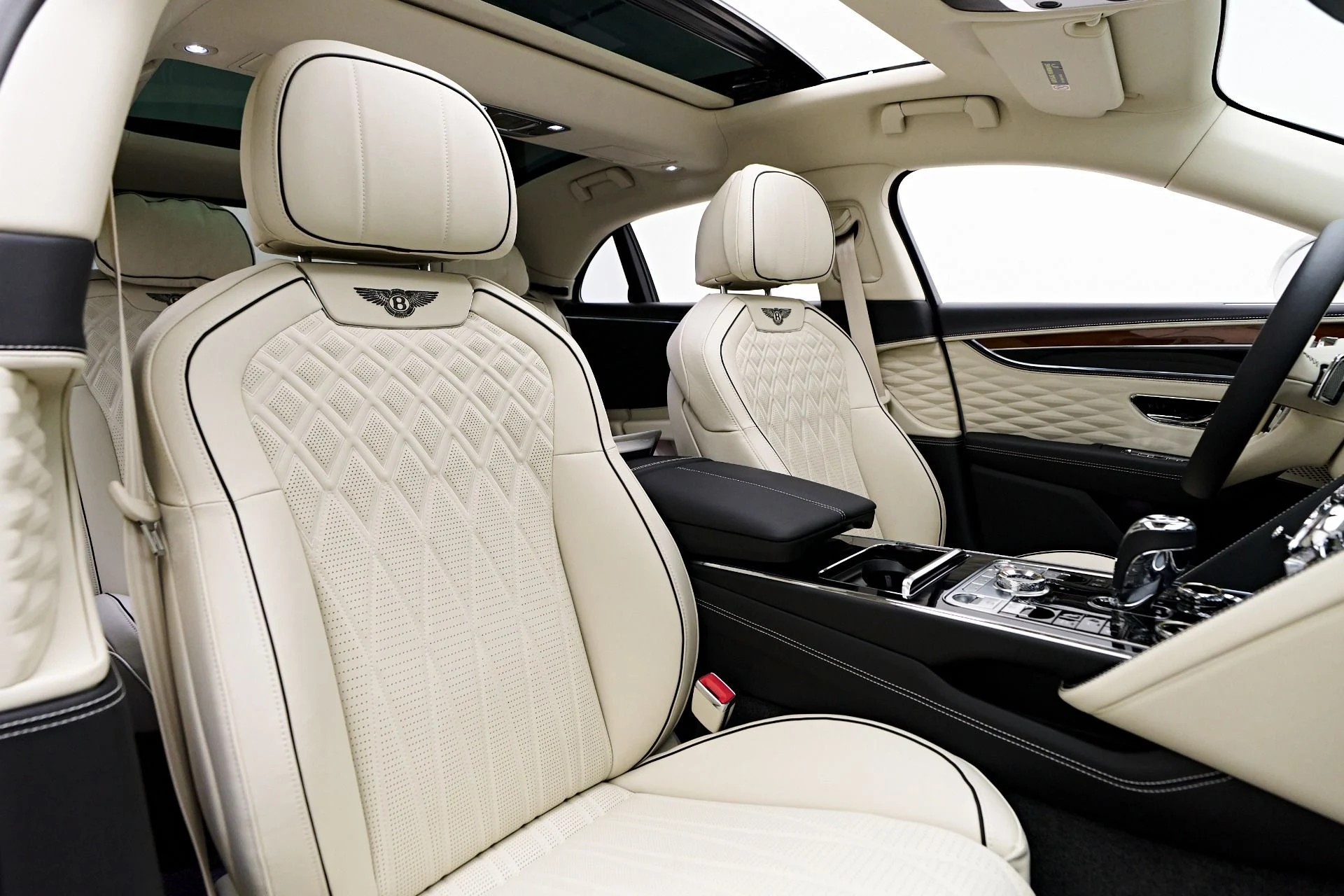 mph050_400204887_Used_2021_Bentley_Flying_Spur_V8_1755391879_66d48fe771
