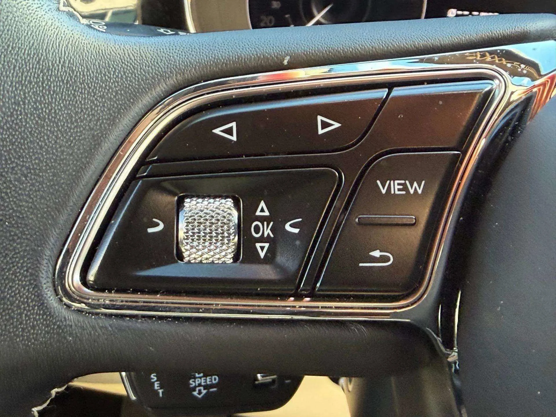 mph050_4007168689_42203b685ae34803869c372ab9782941_085c28356f