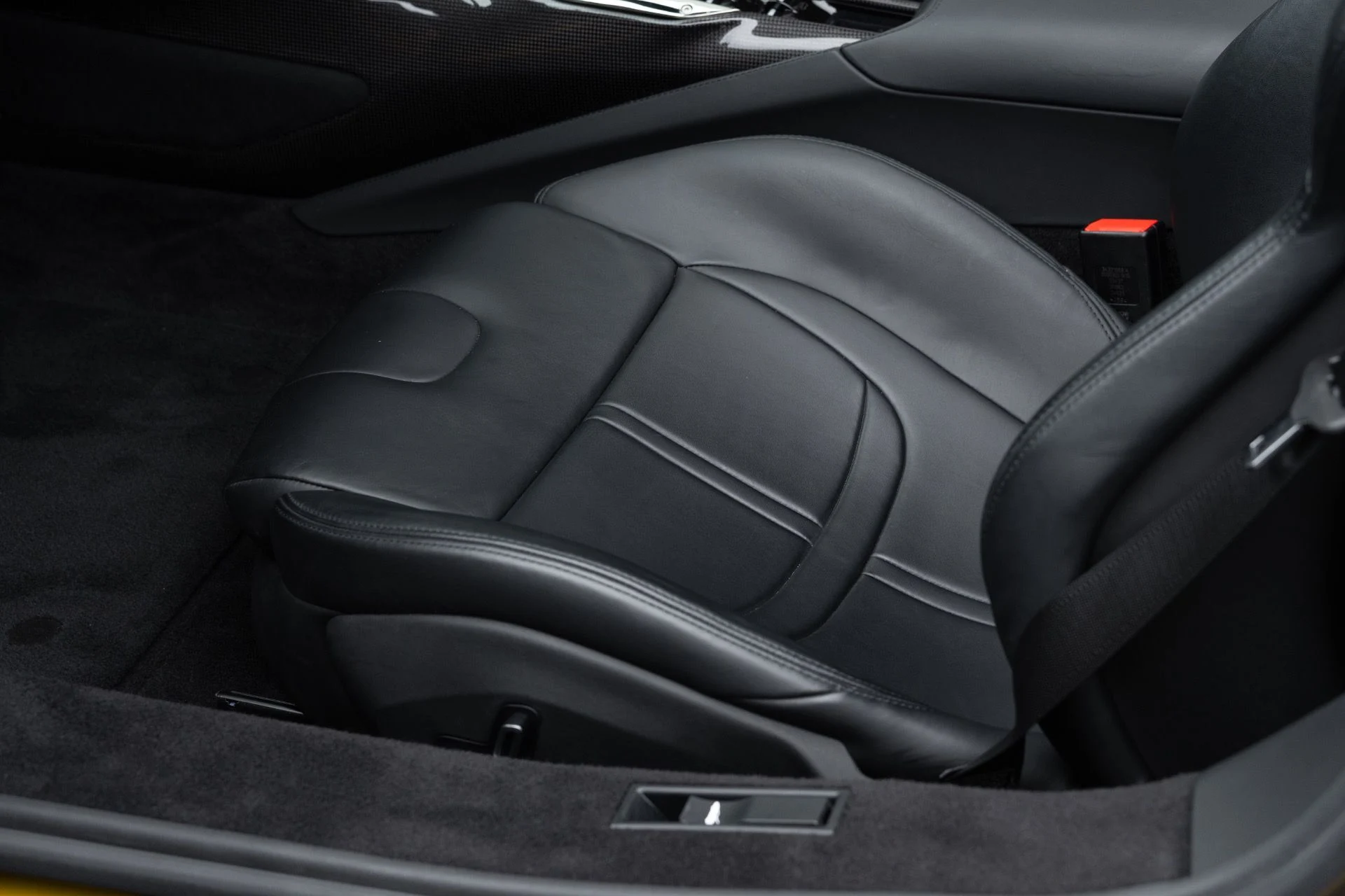 mph050_4037549480_Used_2022_Ferrari_SF_90_Spider_1775626389_3fc30e1e60