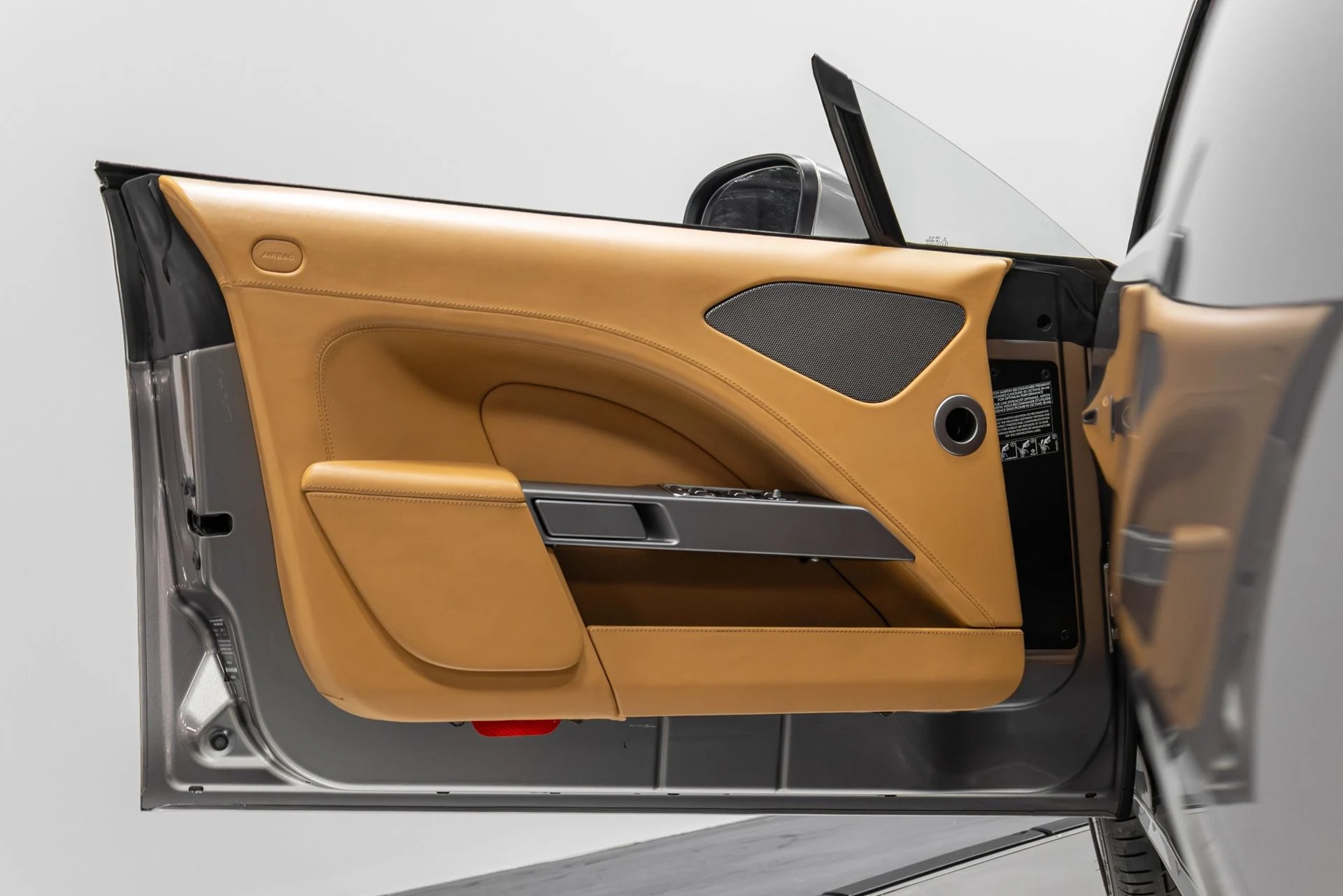 mph050_4070143893_Used_2016_Aston_Martin_Rapide_S_1767648441_6c15bddd67