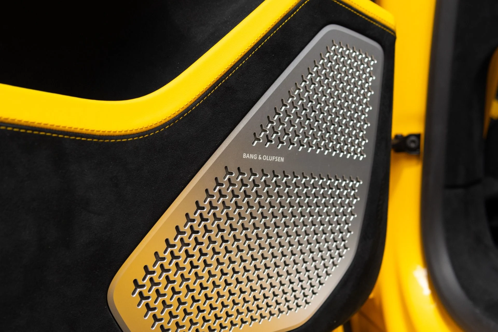 mph050_4070503429_Used_2024_Lamborghini_Urus_Performante_1773952166_fd1767528e