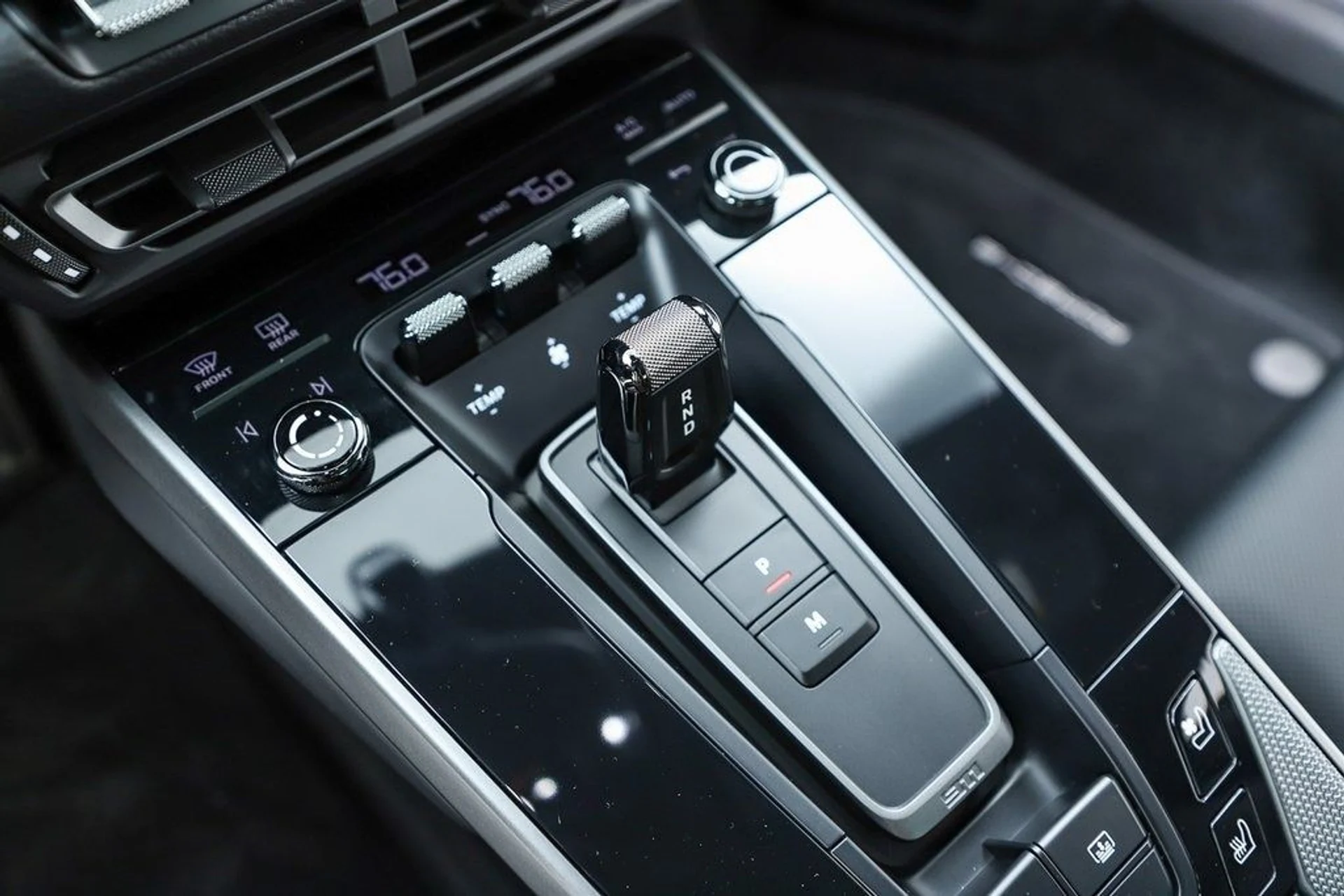 mph050_408314089_c68b4b8b7e126d86a417bdc526273d8ax_16543b8ca9