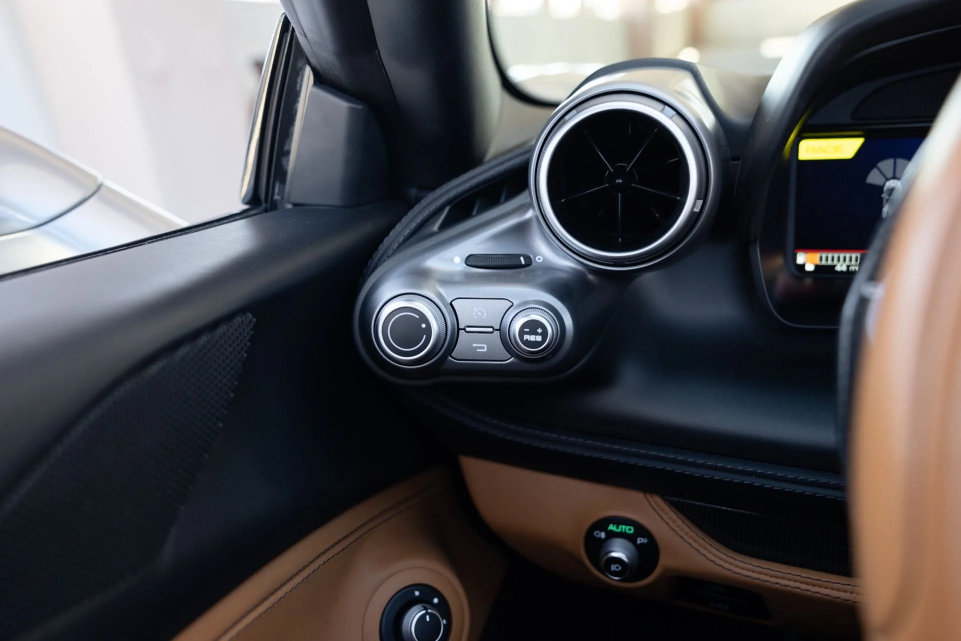 mph050_408534630_Used_2021_Ferrari_F8_Spider_1791592578_7541b2ed9f
