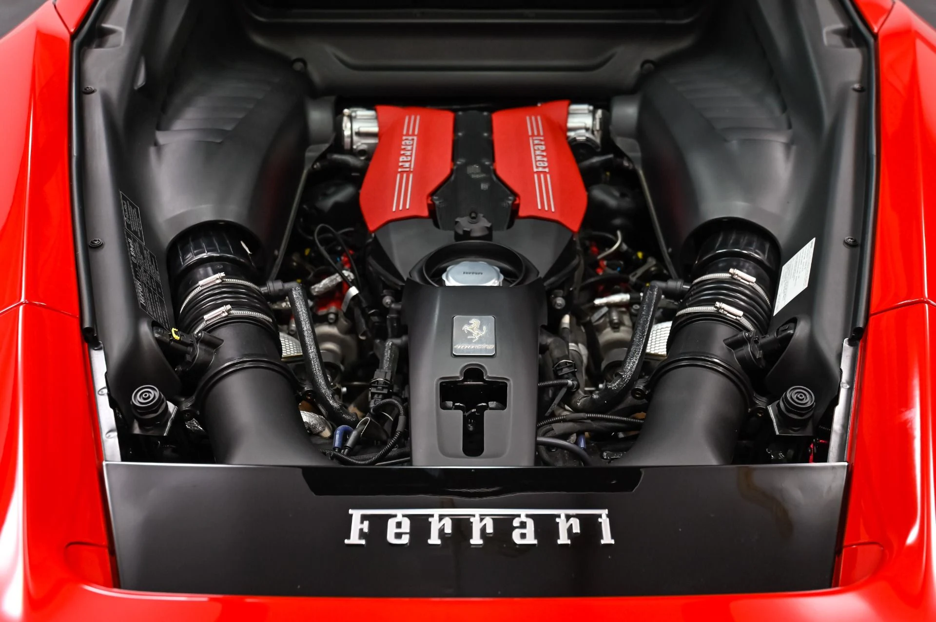 mph050_4097186055_Used_2018_Ferrari_488_GTB_Base_1788410889_f956f0951b