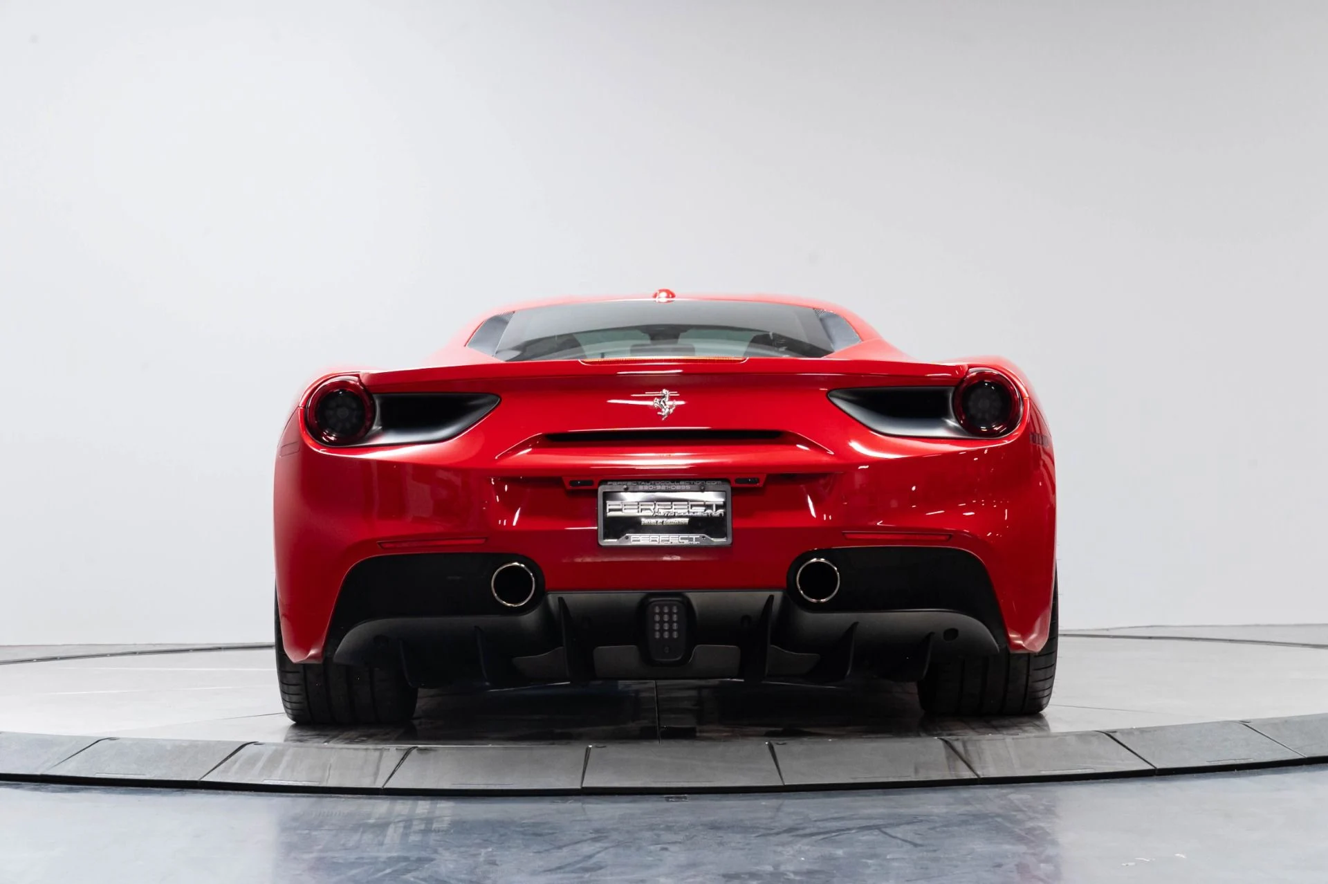 mph050_4127384185_Used_2018_Ferrari_488_GTB_1785189078_f4db7bbedb
