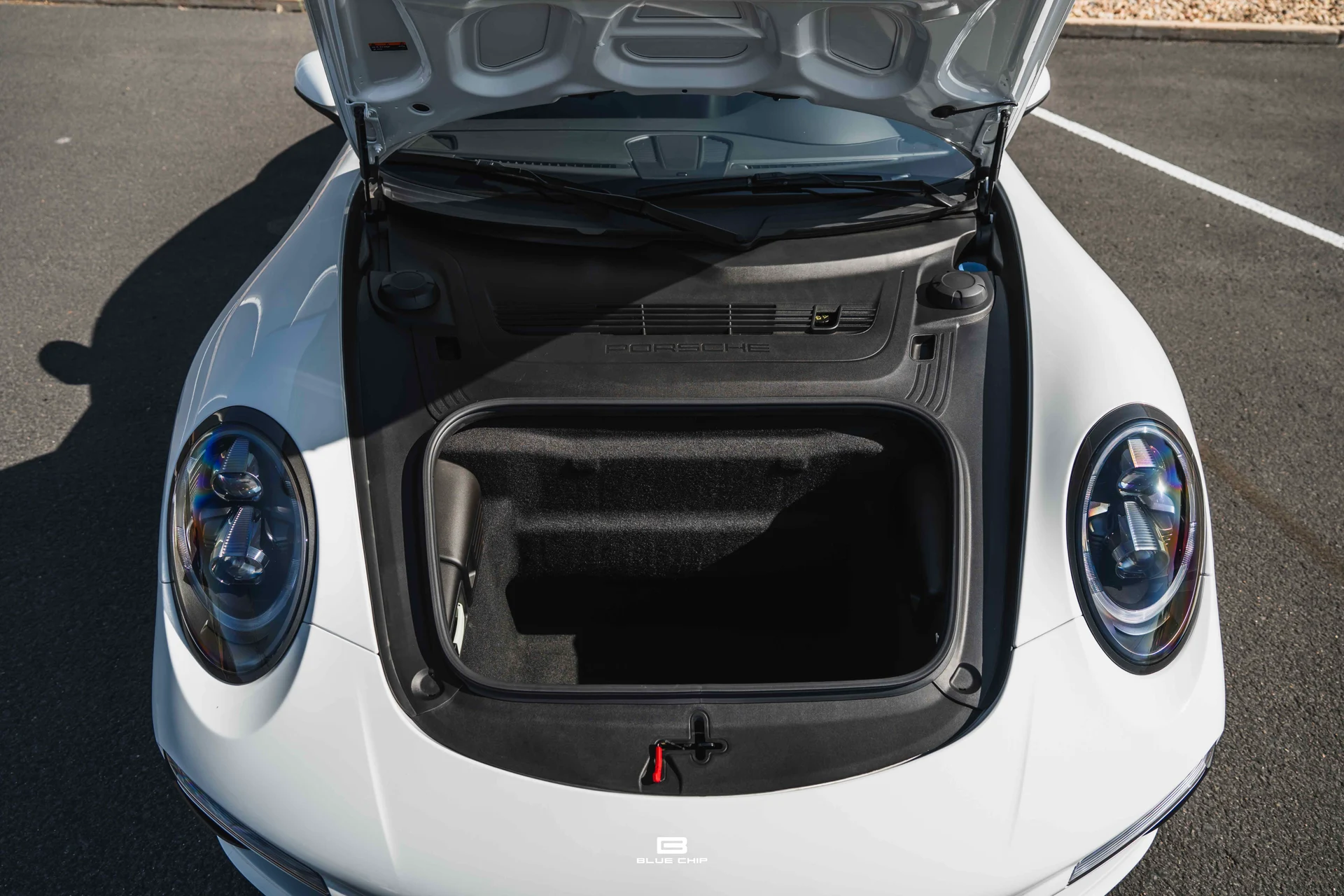 mph050_4142493736_6a3082a069c033a279704309_2019_Porsche_911_56_84fdfe9422