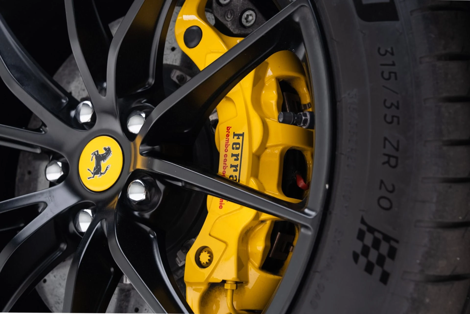 mph050_4148664416_Used_2018_Ferrari_812_Superfast_1770943817_e473438ad3