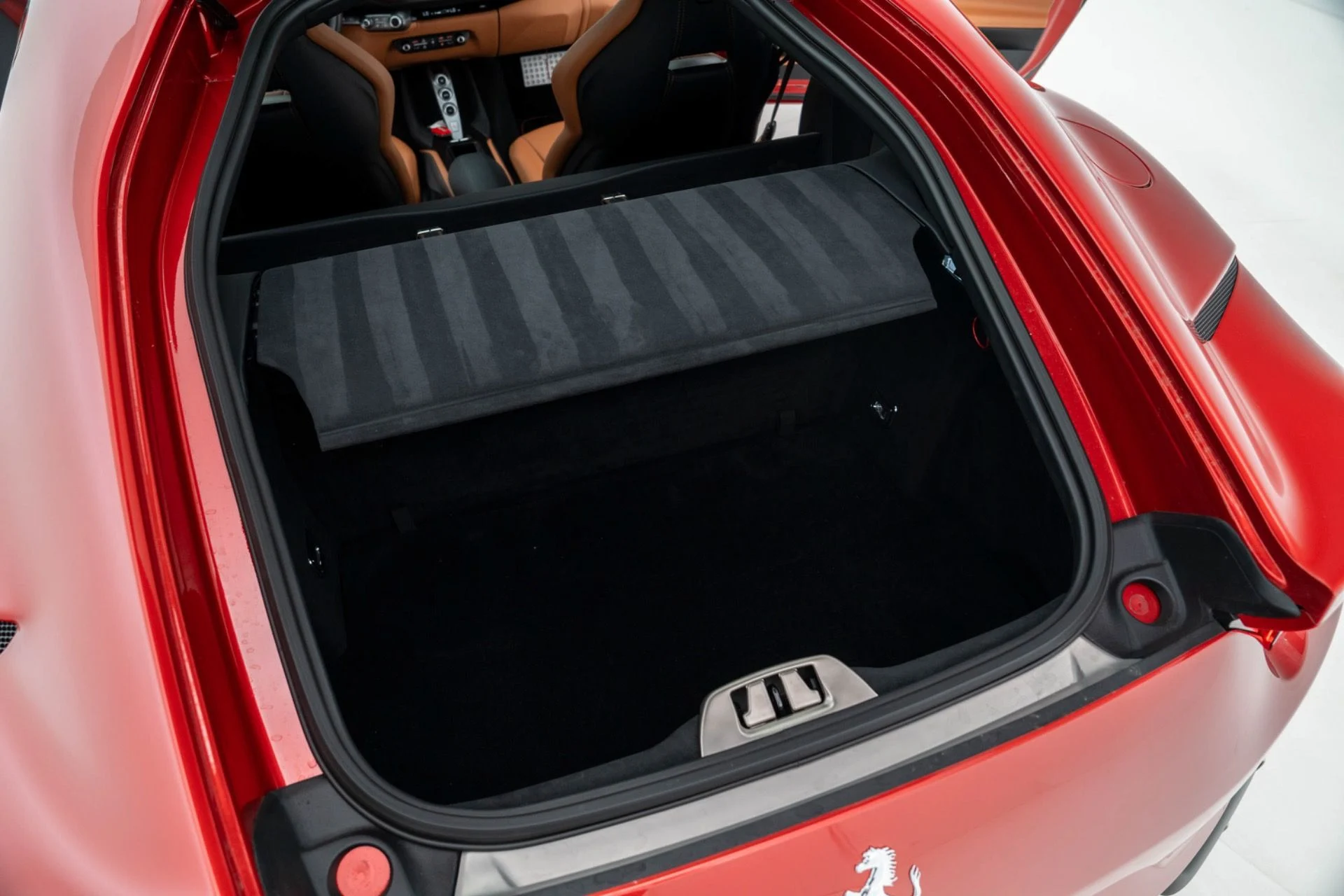 mph050_4152661426_Used_2019_Ferrari_812_Superfast_1774387543_3a8d130a64