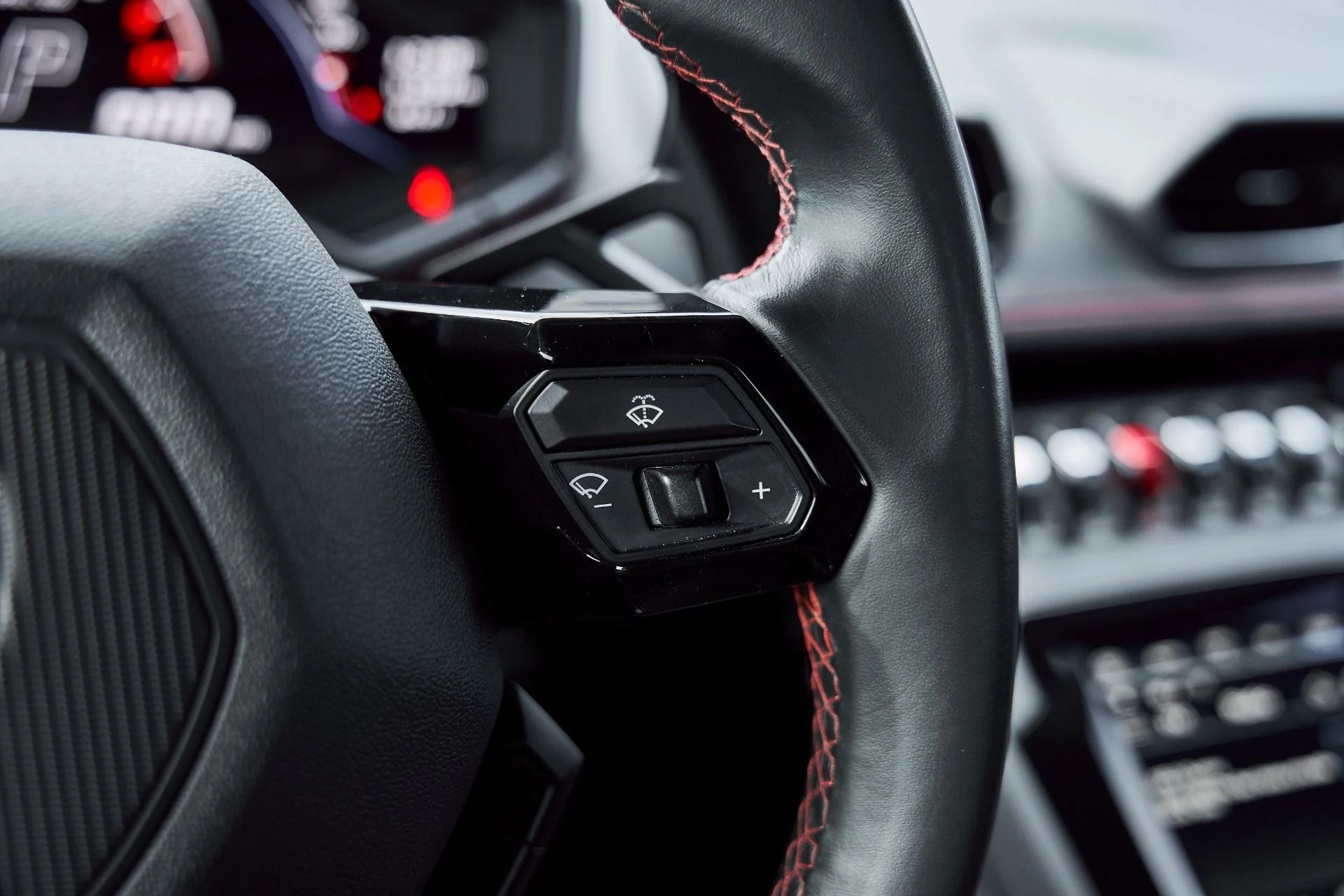 mph050_4190446944_Used_2020_Lamborghini_Huracan_EVO_1768438645_70cc564516