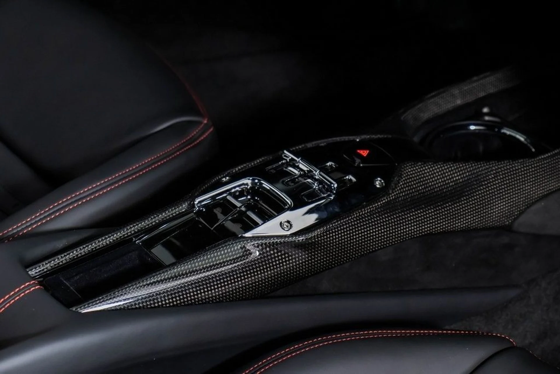 mph050_420189556_7402b2636b6b8d97e5951af30890b23ax_1bb2c8f5fd