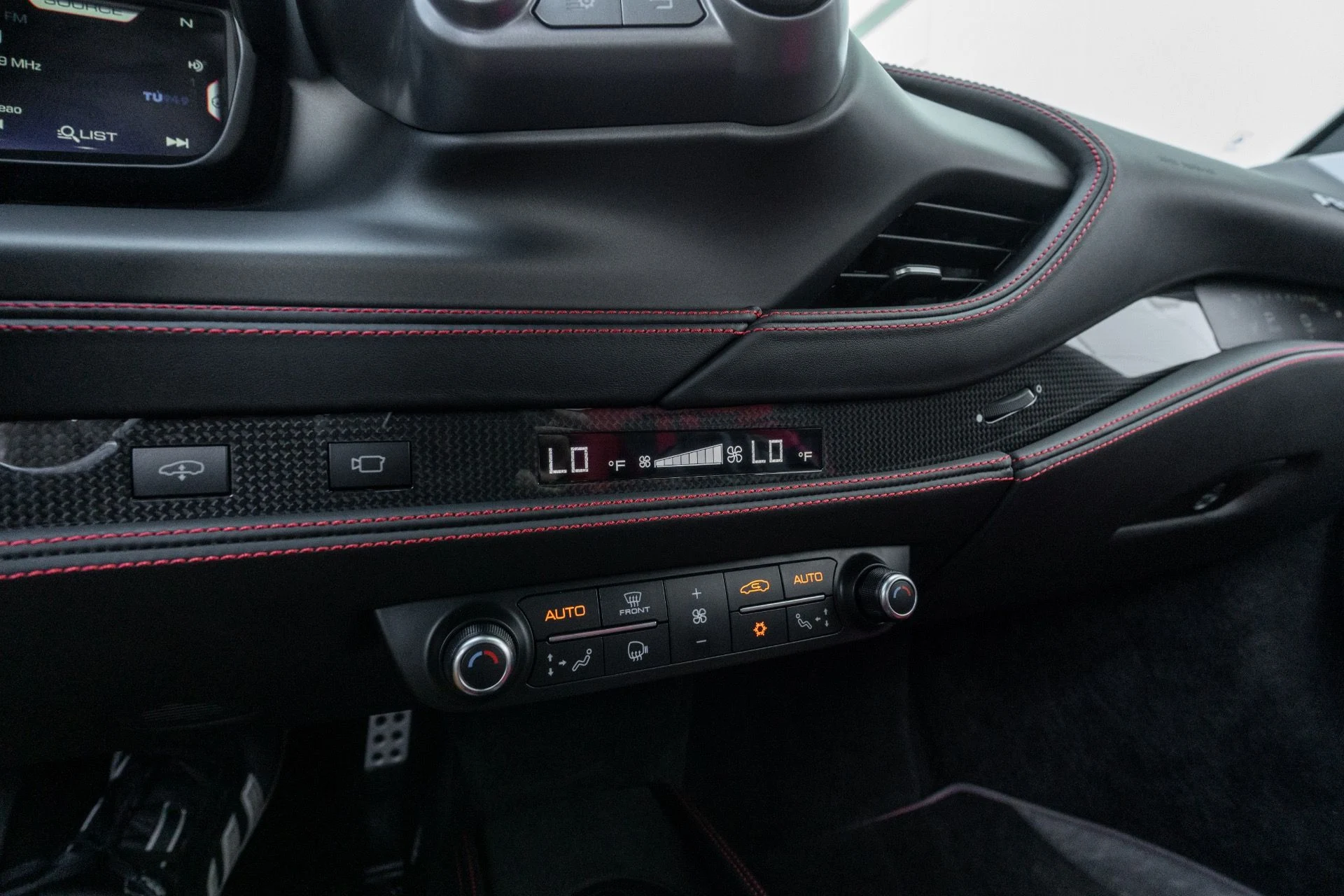 mph050_4239063897_Used_2020_Ferrari_F8_Tributo_1761689763_5cb8bb2a35