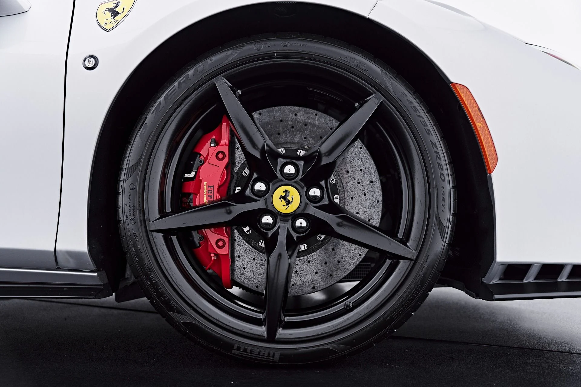 mph050_4258878838_Used_2022_Ferrari_F8_Spider_Base_1785538838_1951cb215e