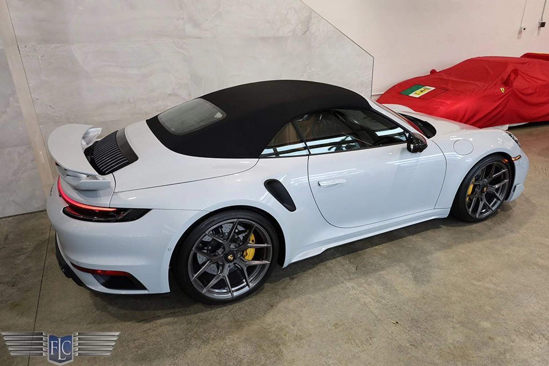 mph050_4262876621_used_2025_porsche_911_turboscabriolet_9689_23038395_51_1024_96a304410c