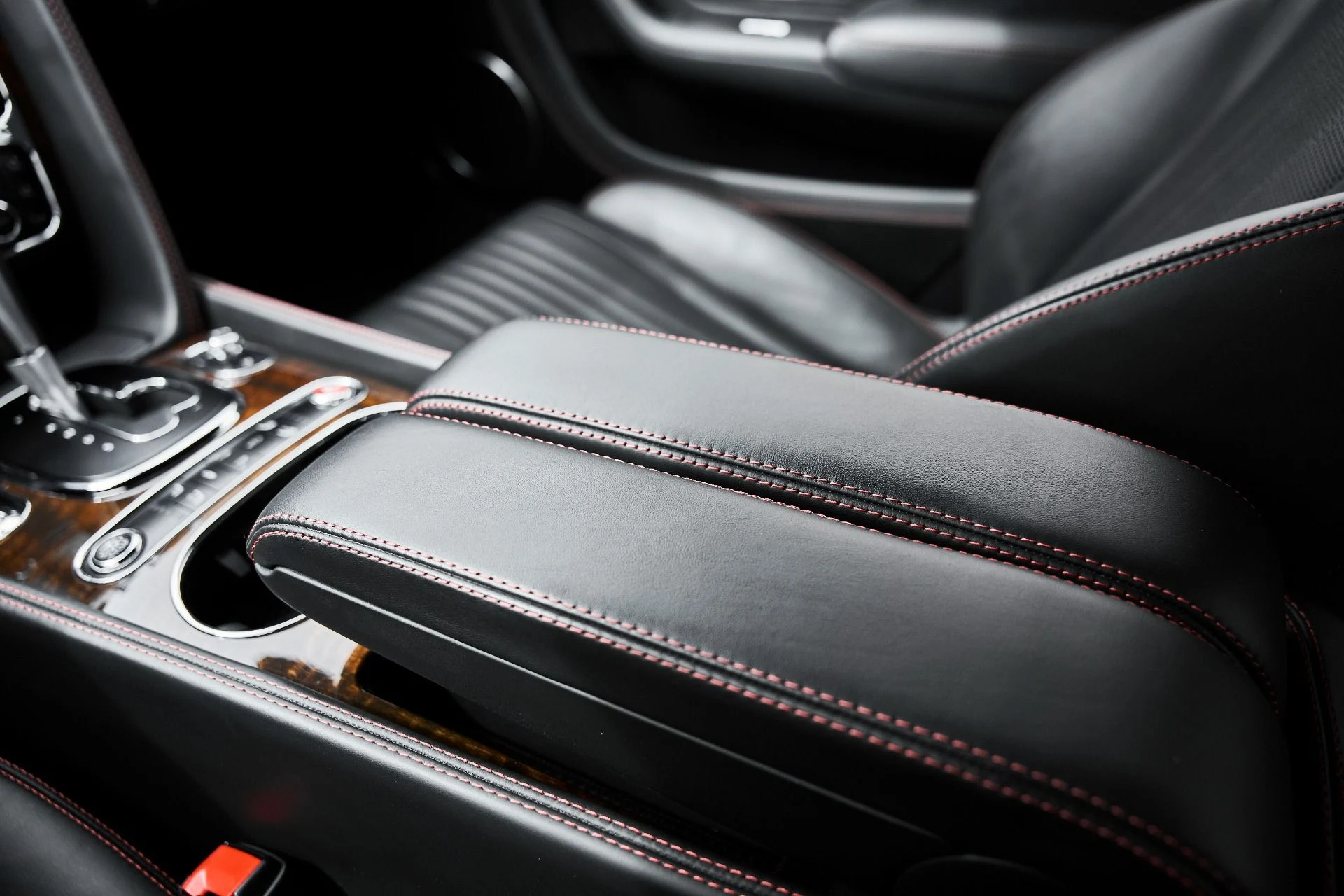 mph050_47125596_Used_2016_Bentley_Continental_GT_V8_1775005833_0929bb0a74