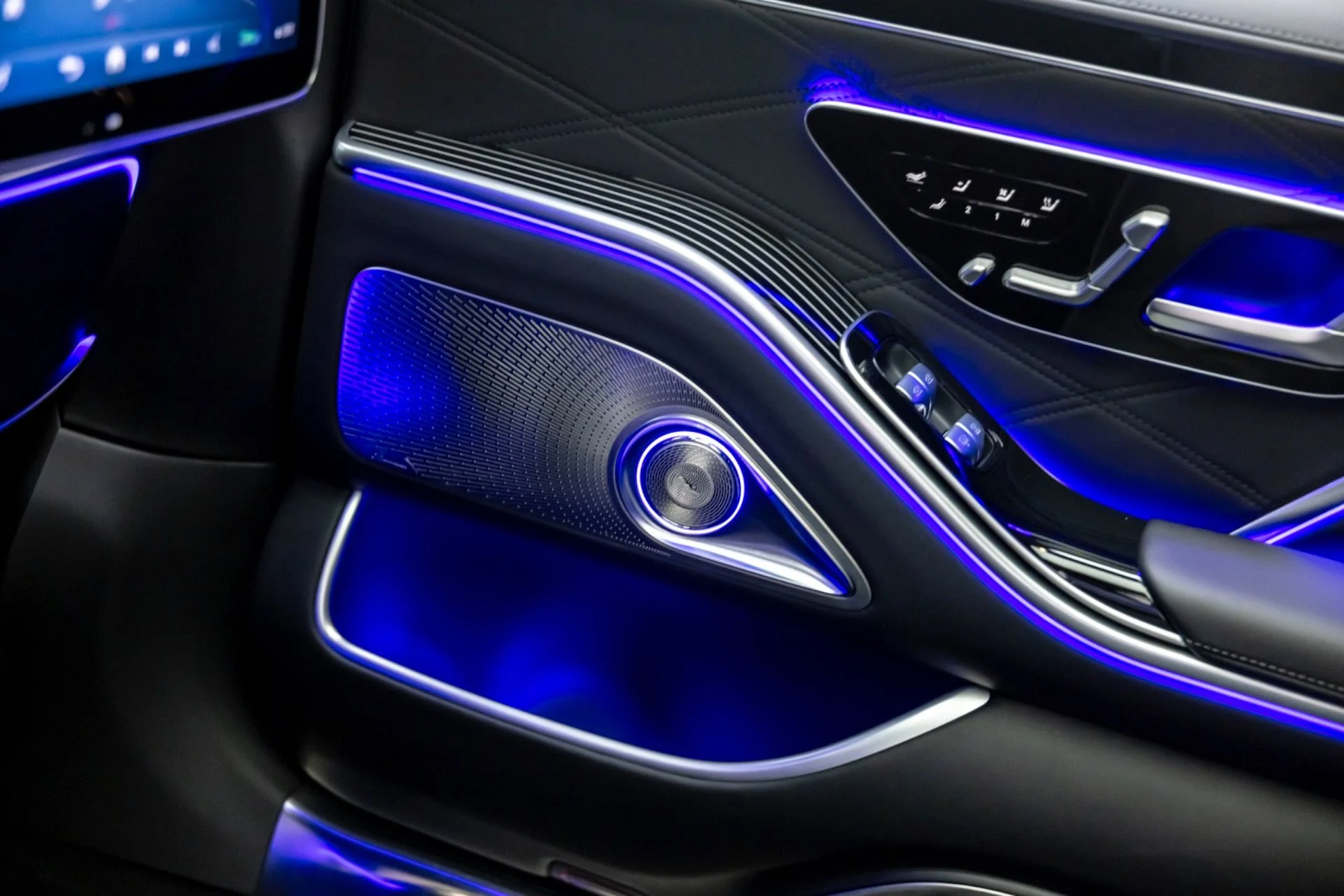 mph050_484946719_13213_p51_l_08099f5e21