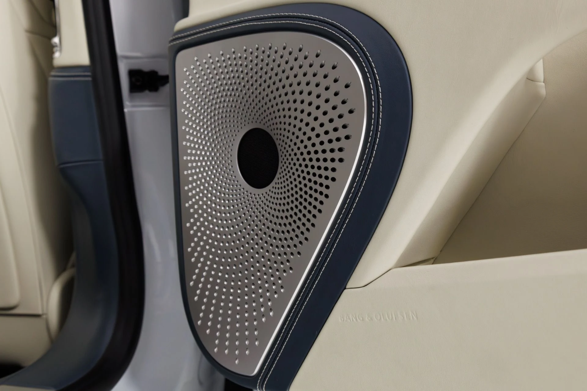 mph050_505098572_Used_2020_Bentley_Flying_Spur_W12_1776899561_dc6f2fc077