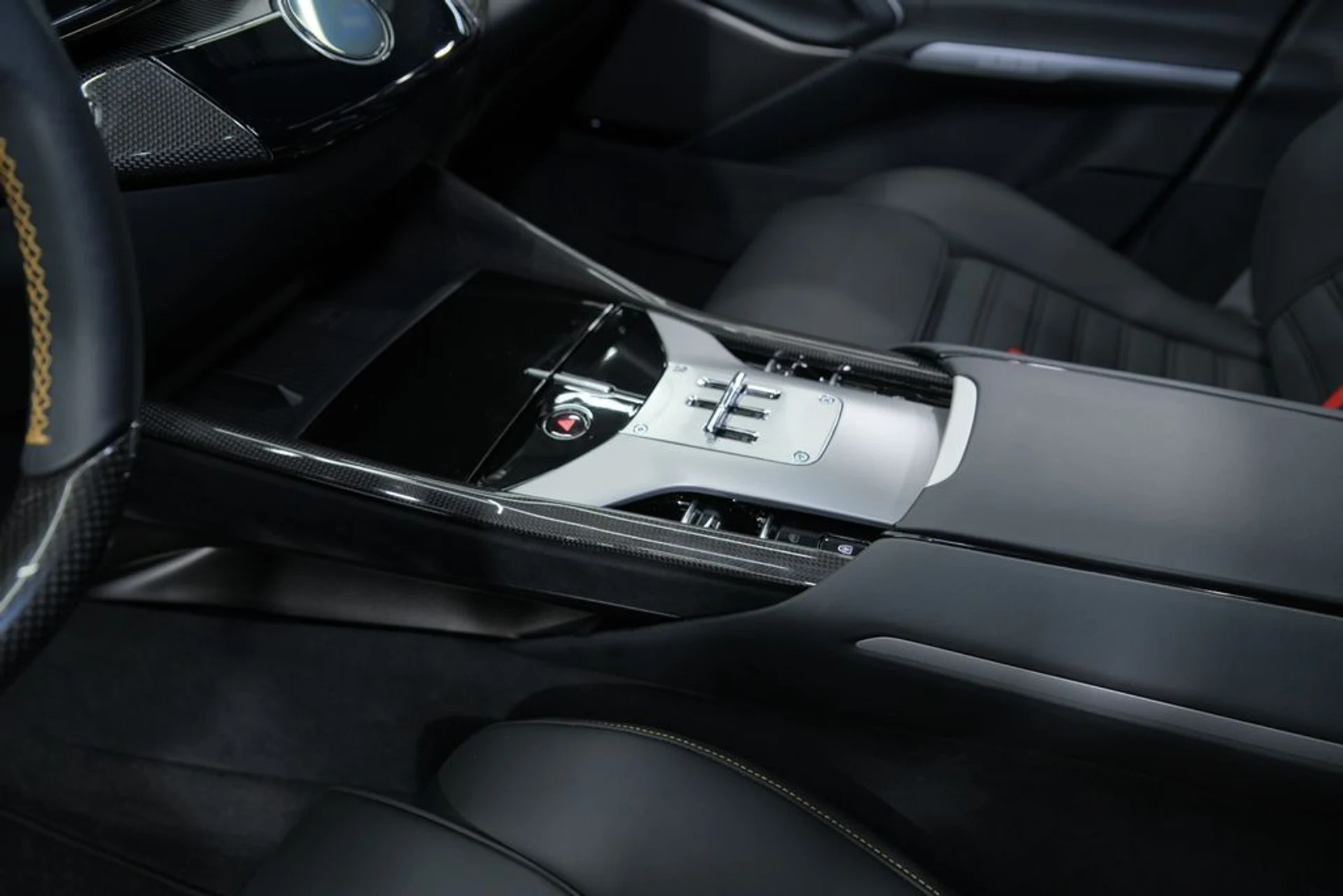 mph050_525054101_4e14f6d718182822a10687283d1fe1ab_b634e13cf1