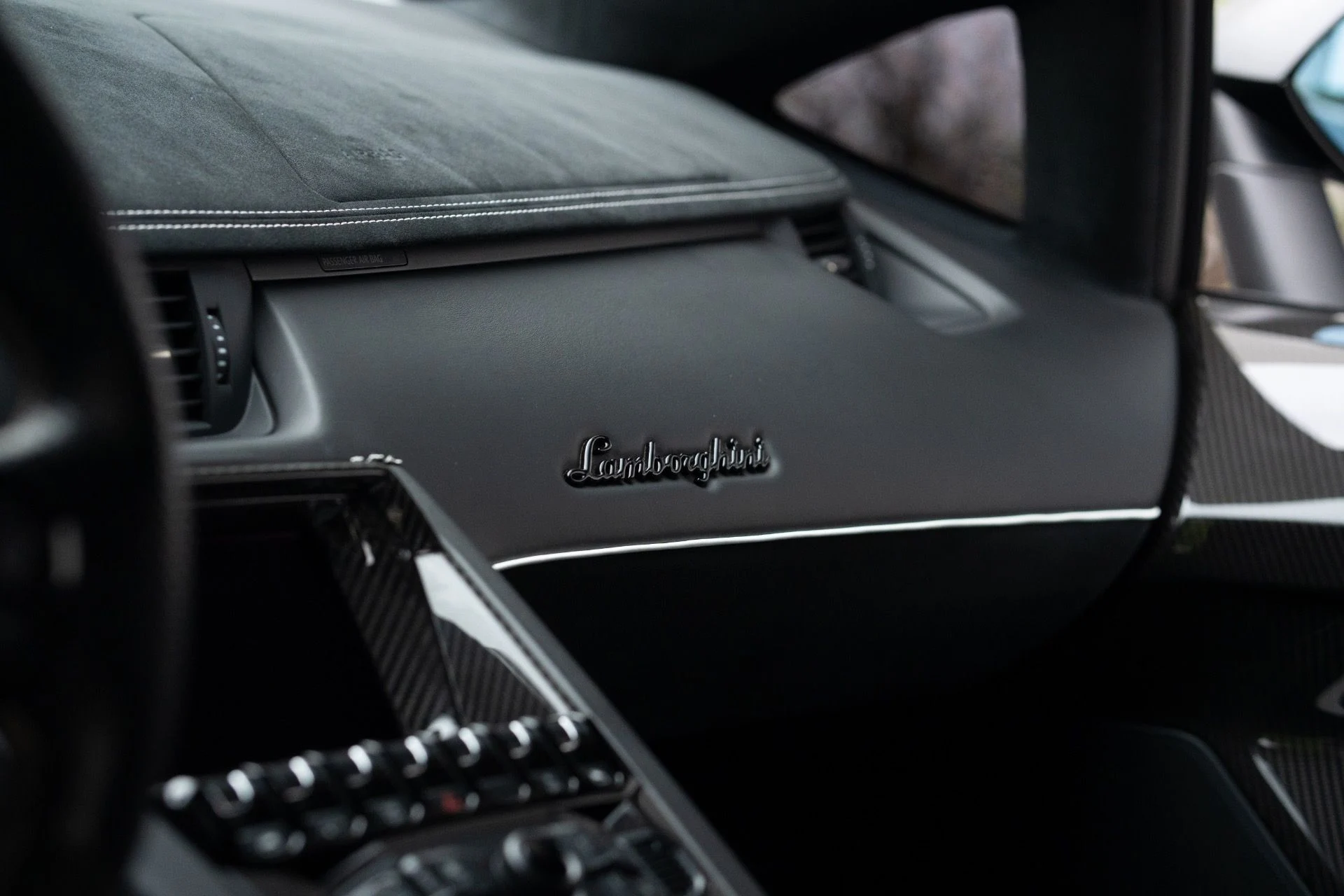 mph050_550088898_Used_2016_Lamborghini_Aventador_LP_750_4_SV_1768280004_ca7b142d30