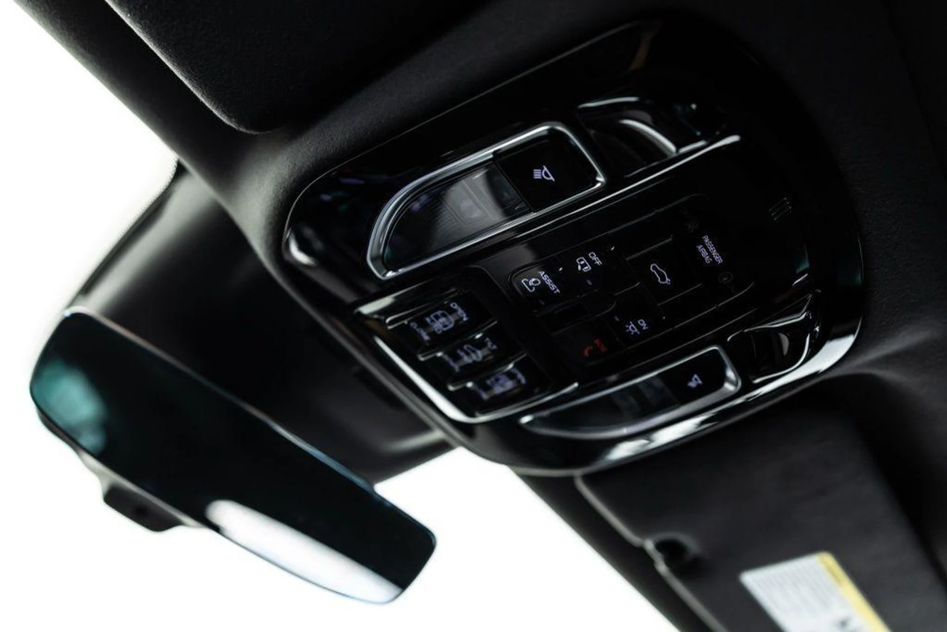 mph050_550579235_ms4_DJ_Uw1_L_Ndo_Rpmw_M57nov_Fq_Rsc_ad5b192a34